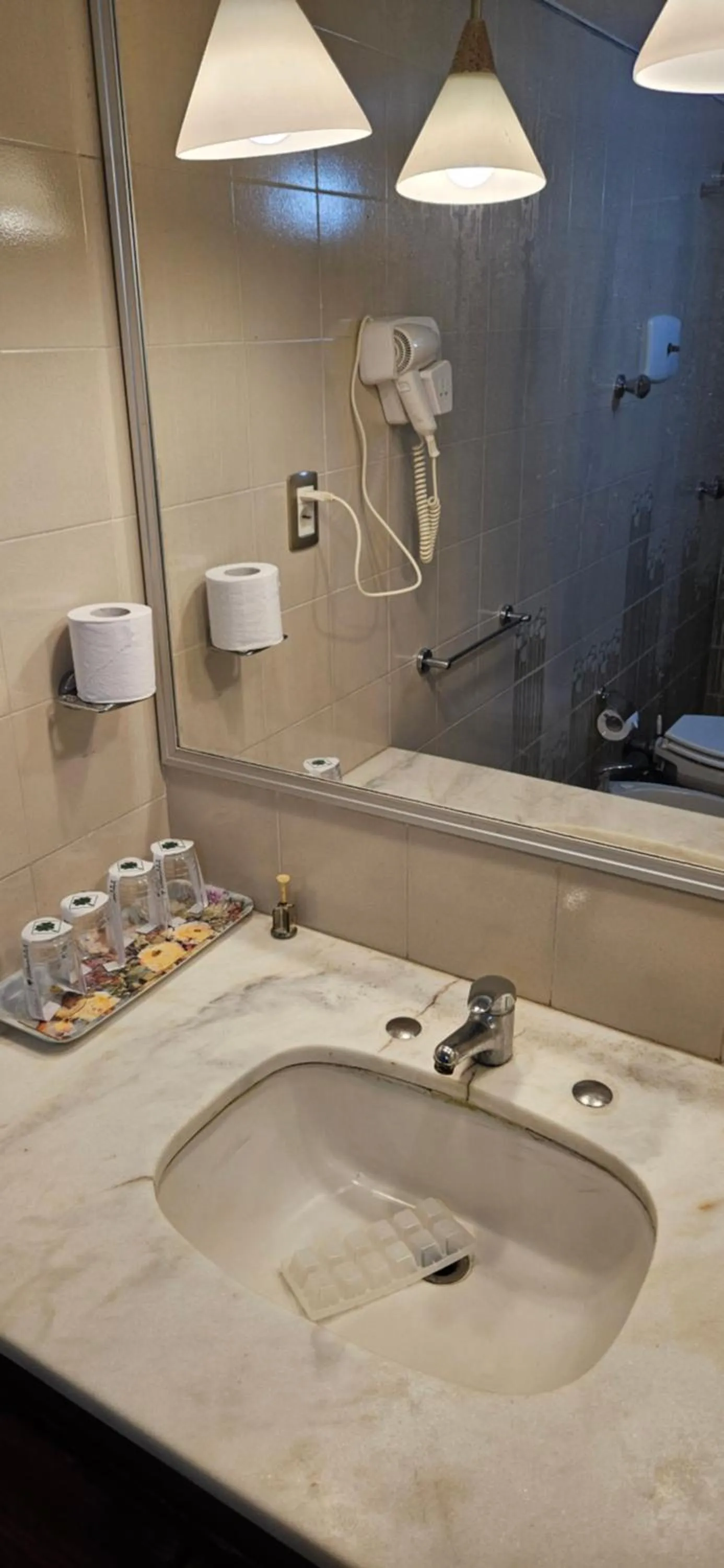 Bathroom in Hotel Argentina