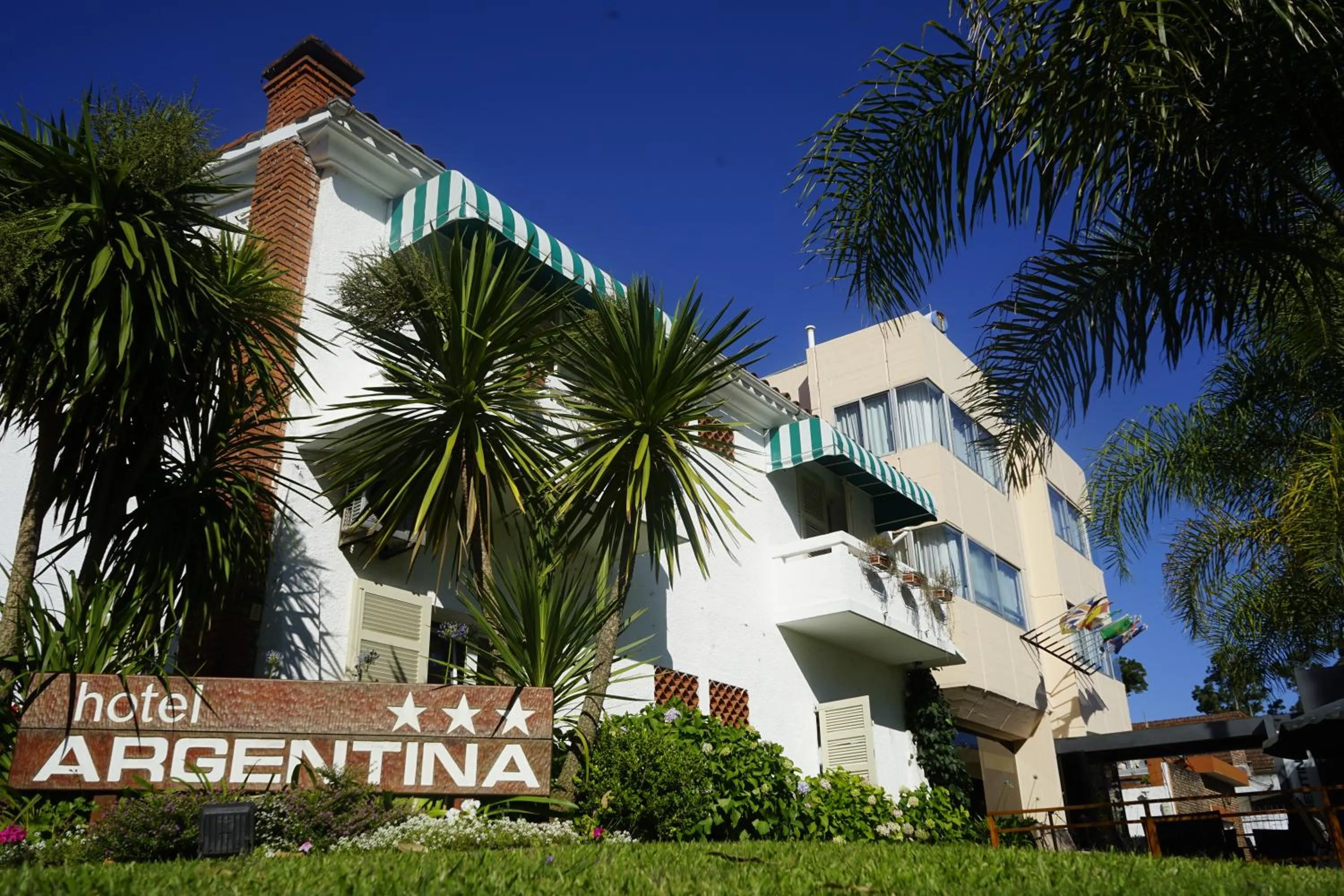 Property building in Hotel Argentina