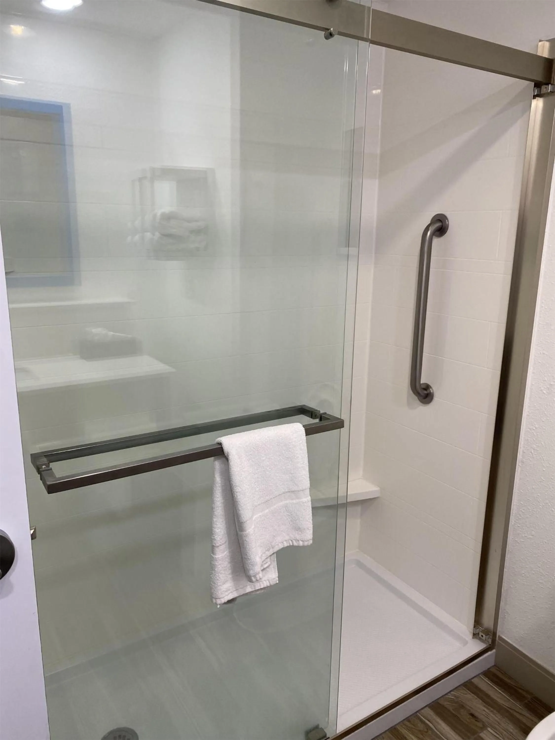 Bathroom in Hampton Inn Ft. Chiswell-Max Meadows