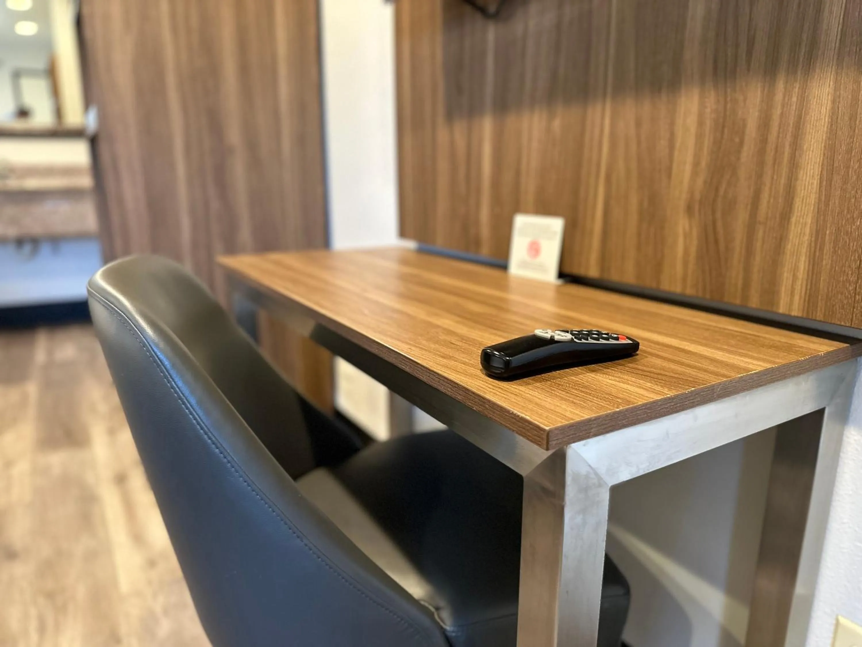 TV and multimedia in Hyland Inn near Legoland