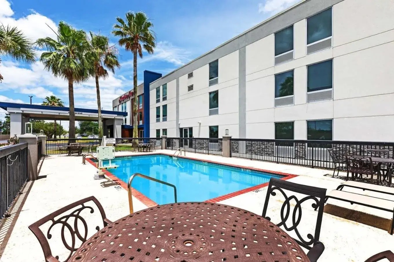Pool view in Hampton Inn Sulphur Lake Charles Pool view in Hampton Inn Sulphur Lake Charles