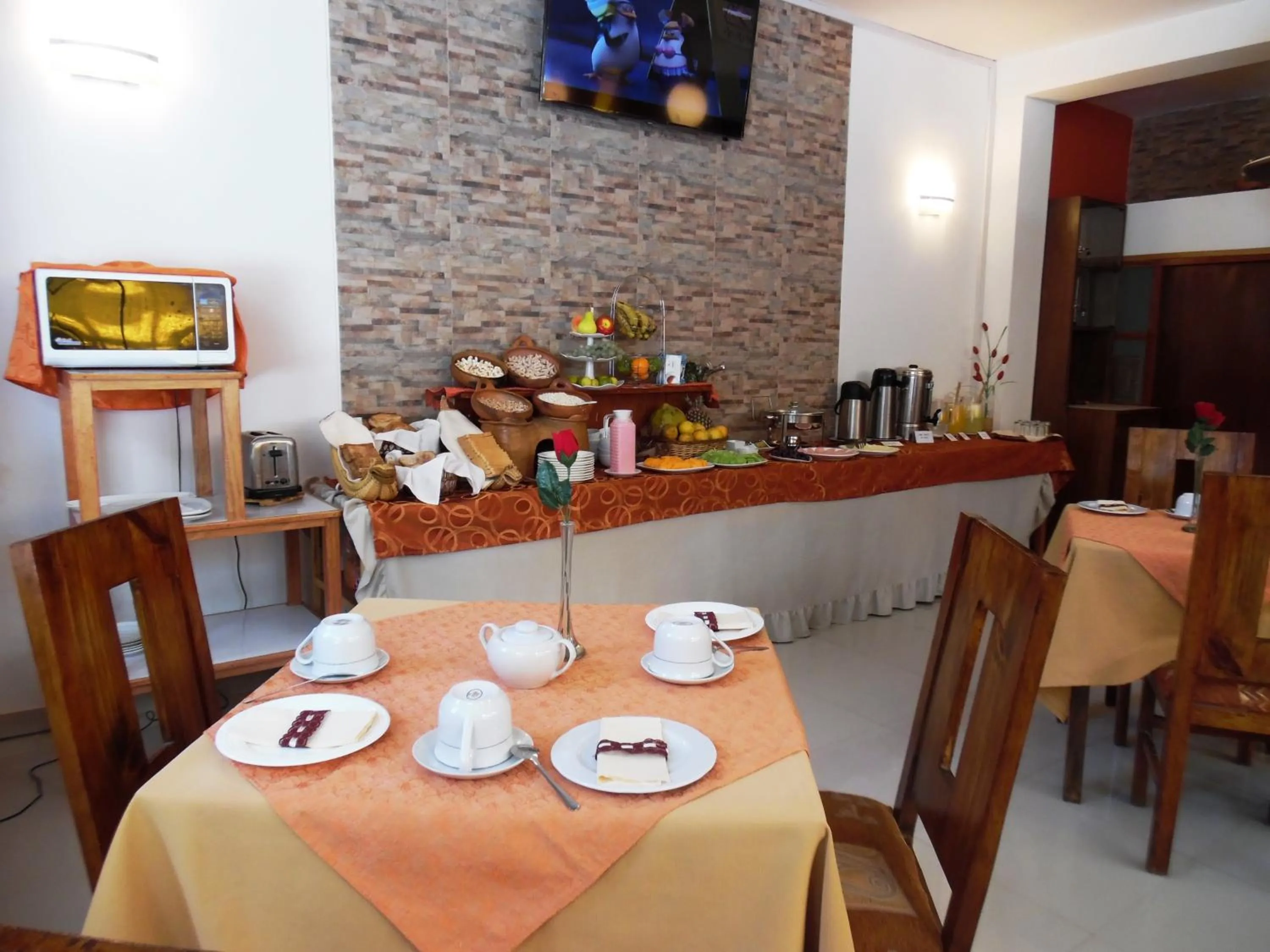 Restaurant/places to eat in Hotel Puno Terra