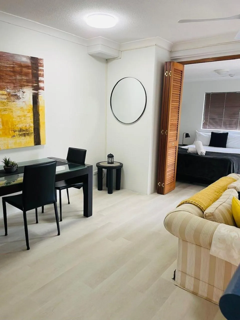 Dining area in Aruba Beach Resort