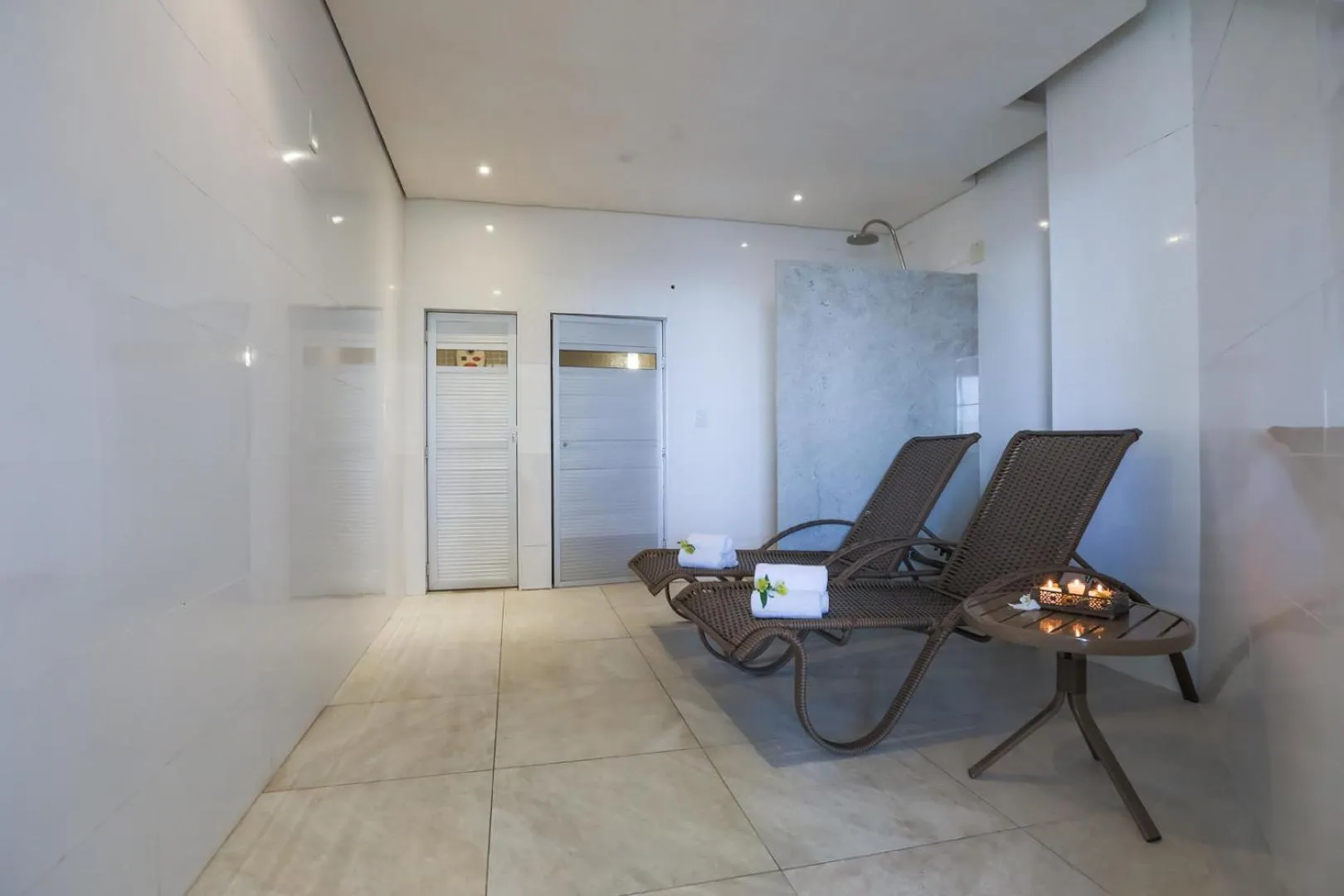 Sauna in Golden Tulip Goiania Address