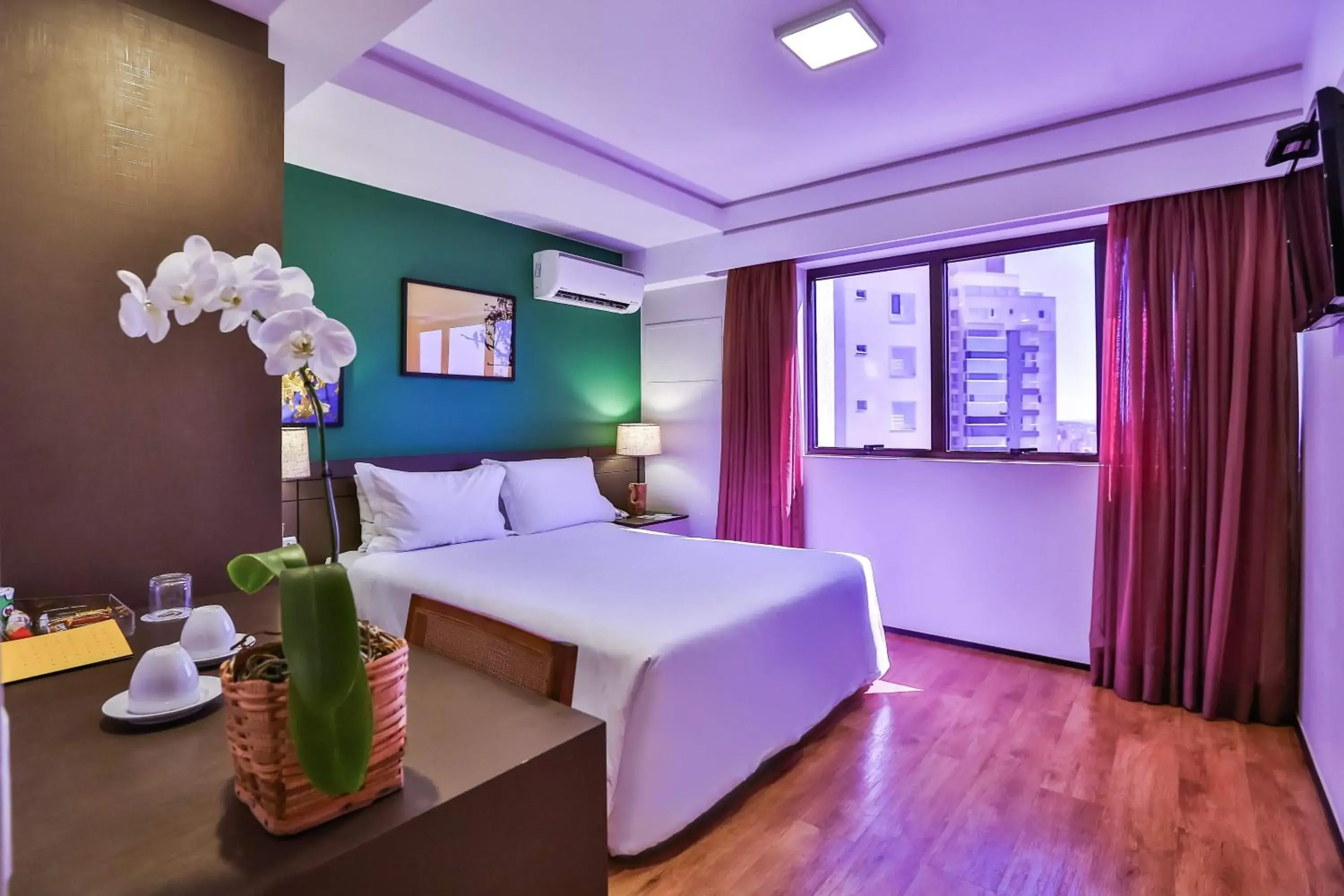 Photo of the whole room, Bed in Golden Tulip Goiania Address Photo of the whole room, Bed in Golden Tulip Goiania Address