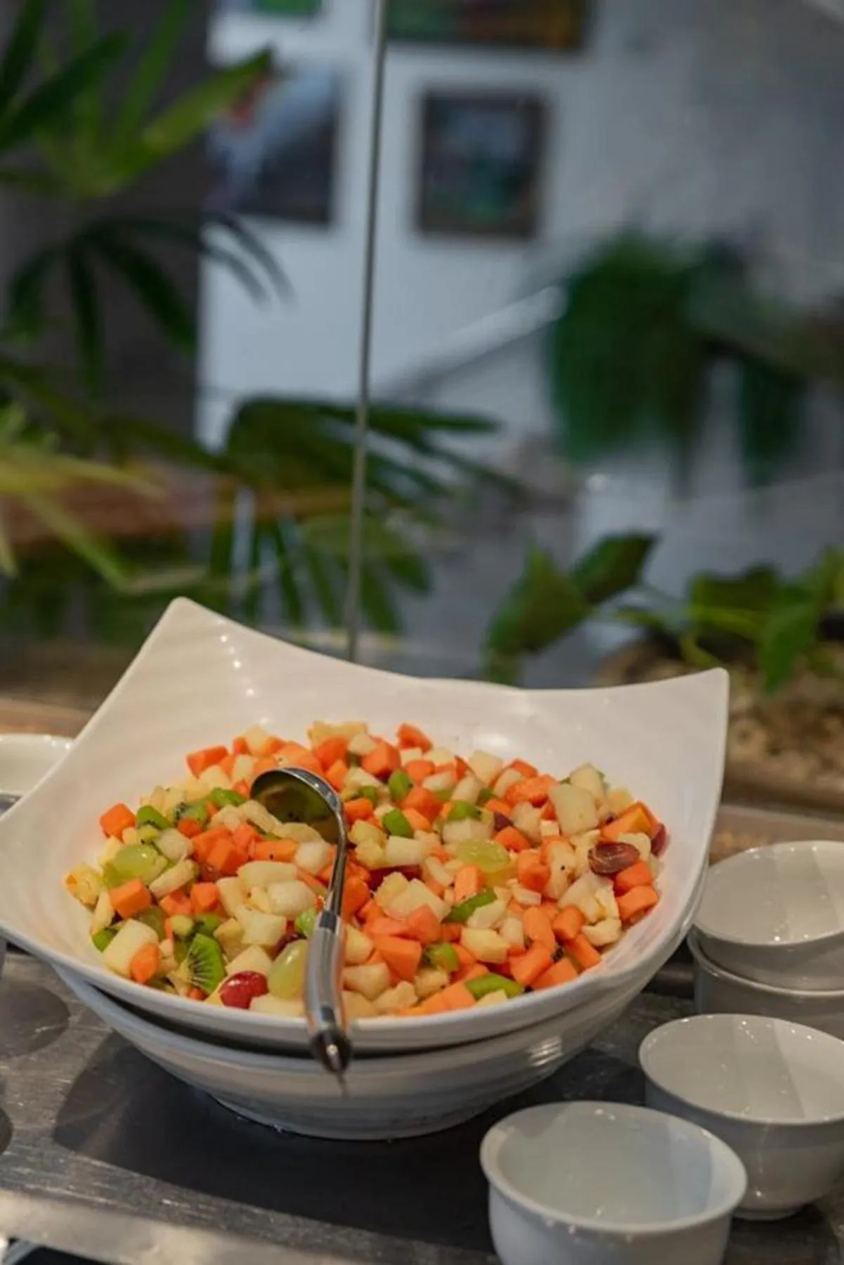 Food in Golden Tulip Goiania Address