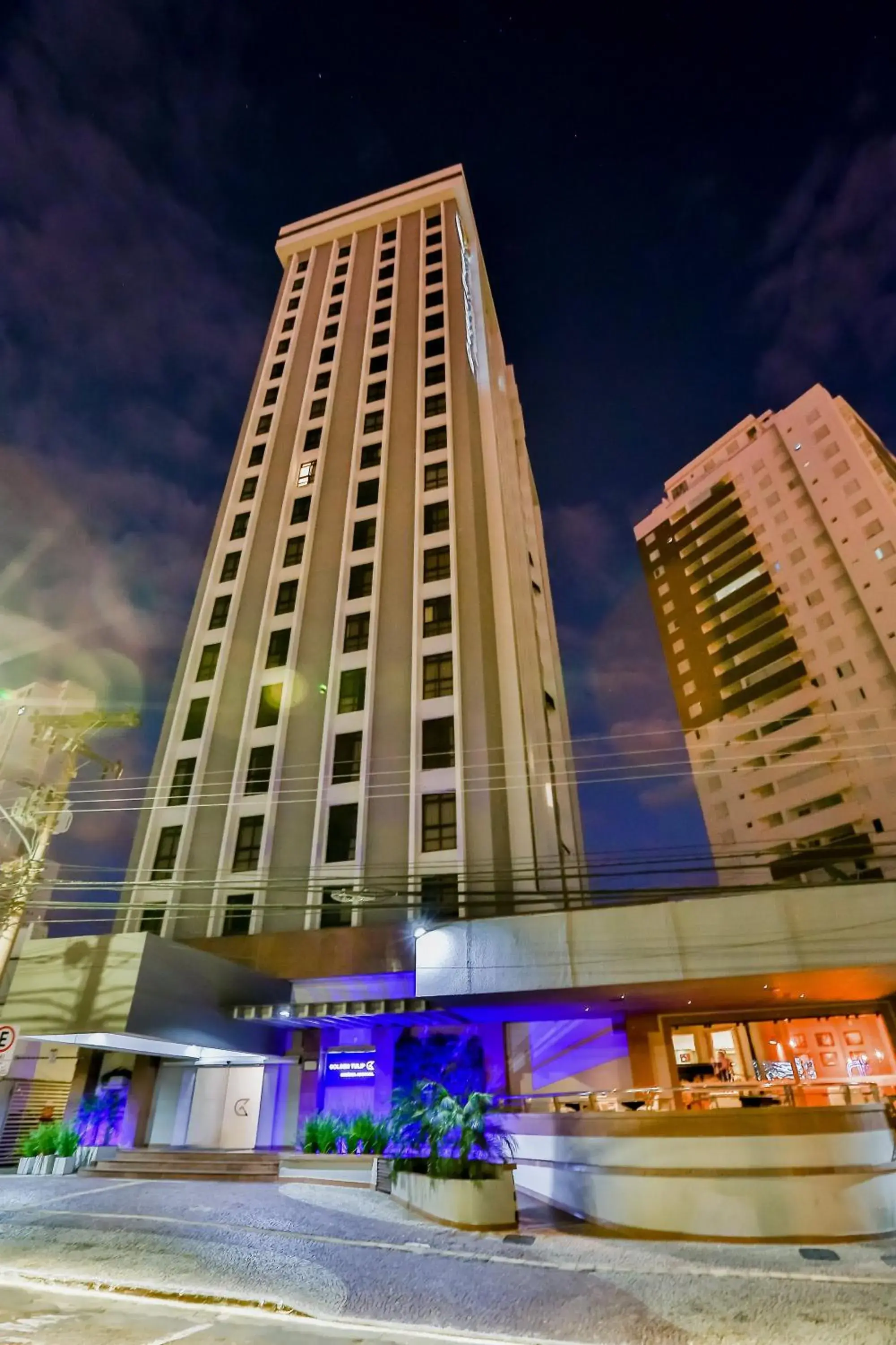 Facade/entrance in Golden Tulip Goiania Address Facade/entrance in Golden Tulip Goiania Address
