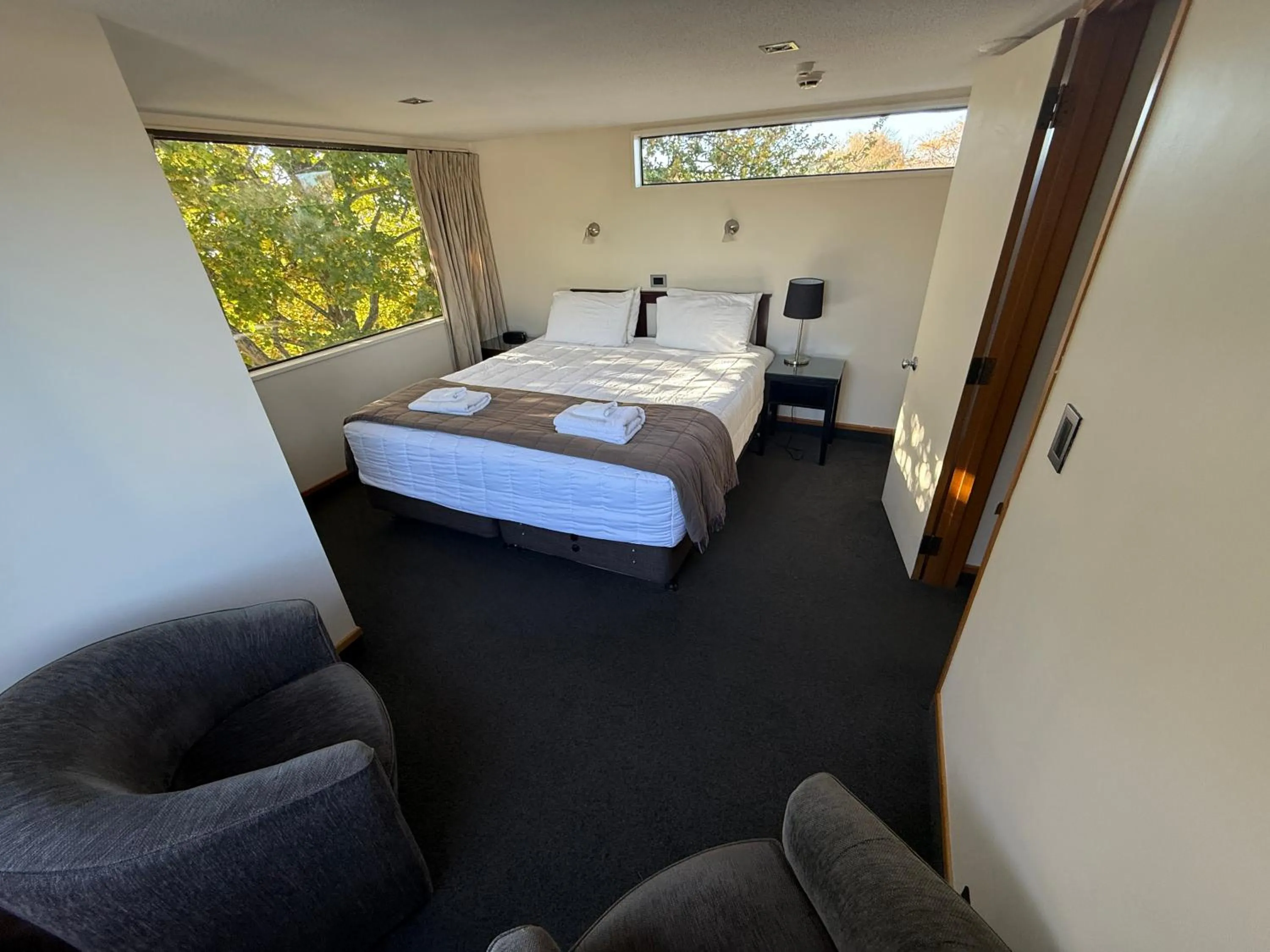 Bed in Airport Gateway Hotel