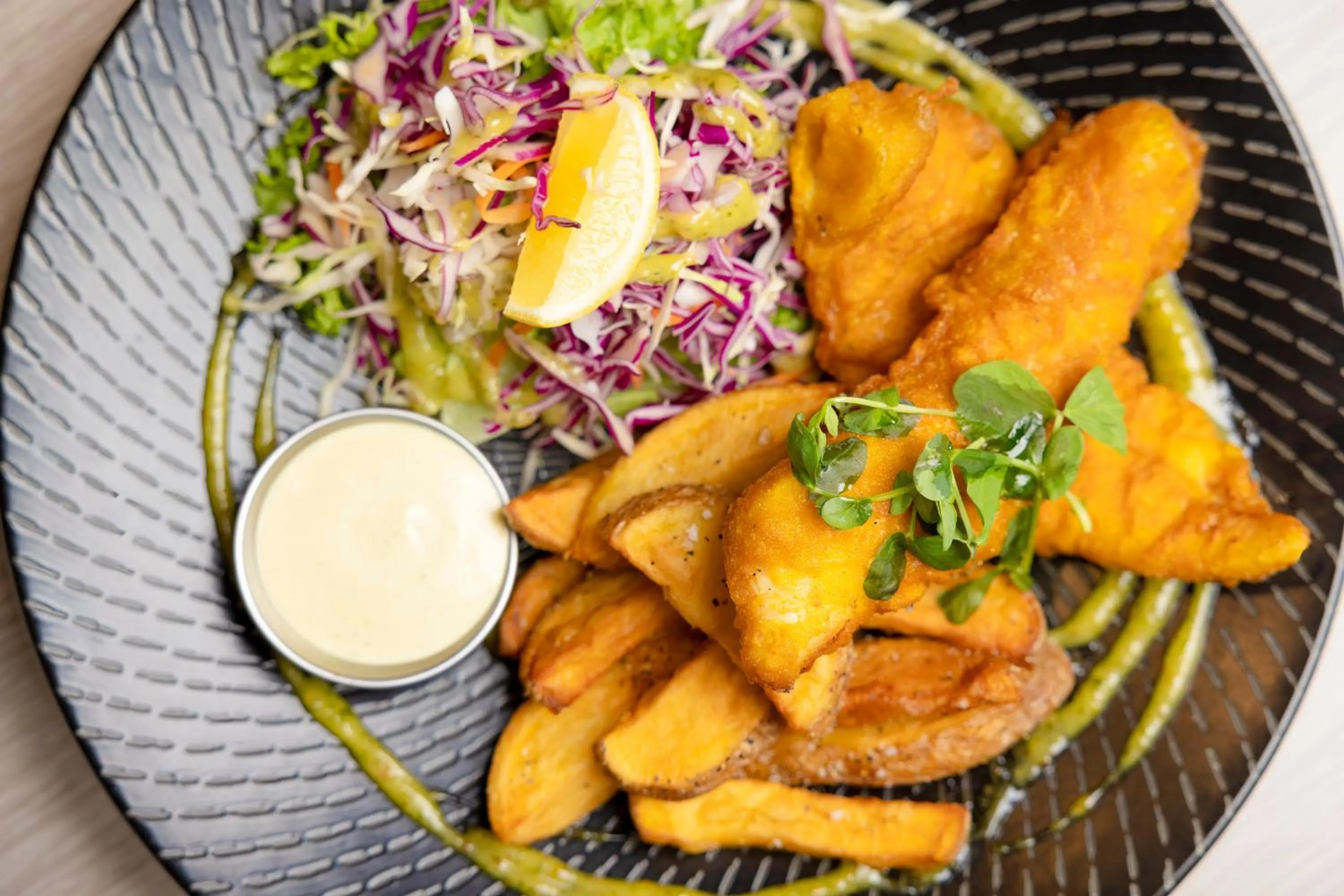 Restaurant/places to eat in Airport Gateway Hotel