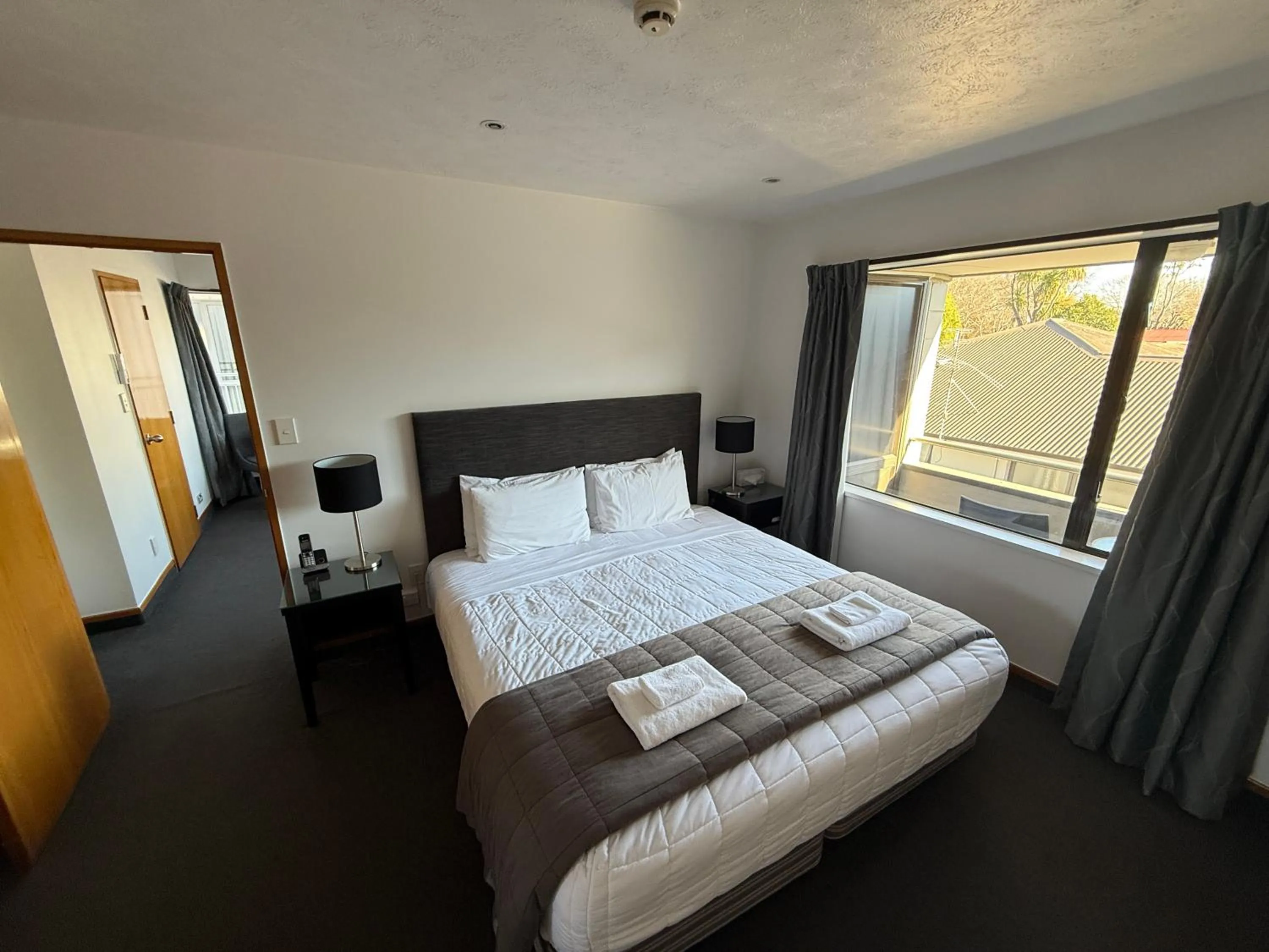 Bed in Airport Gateway Hotel