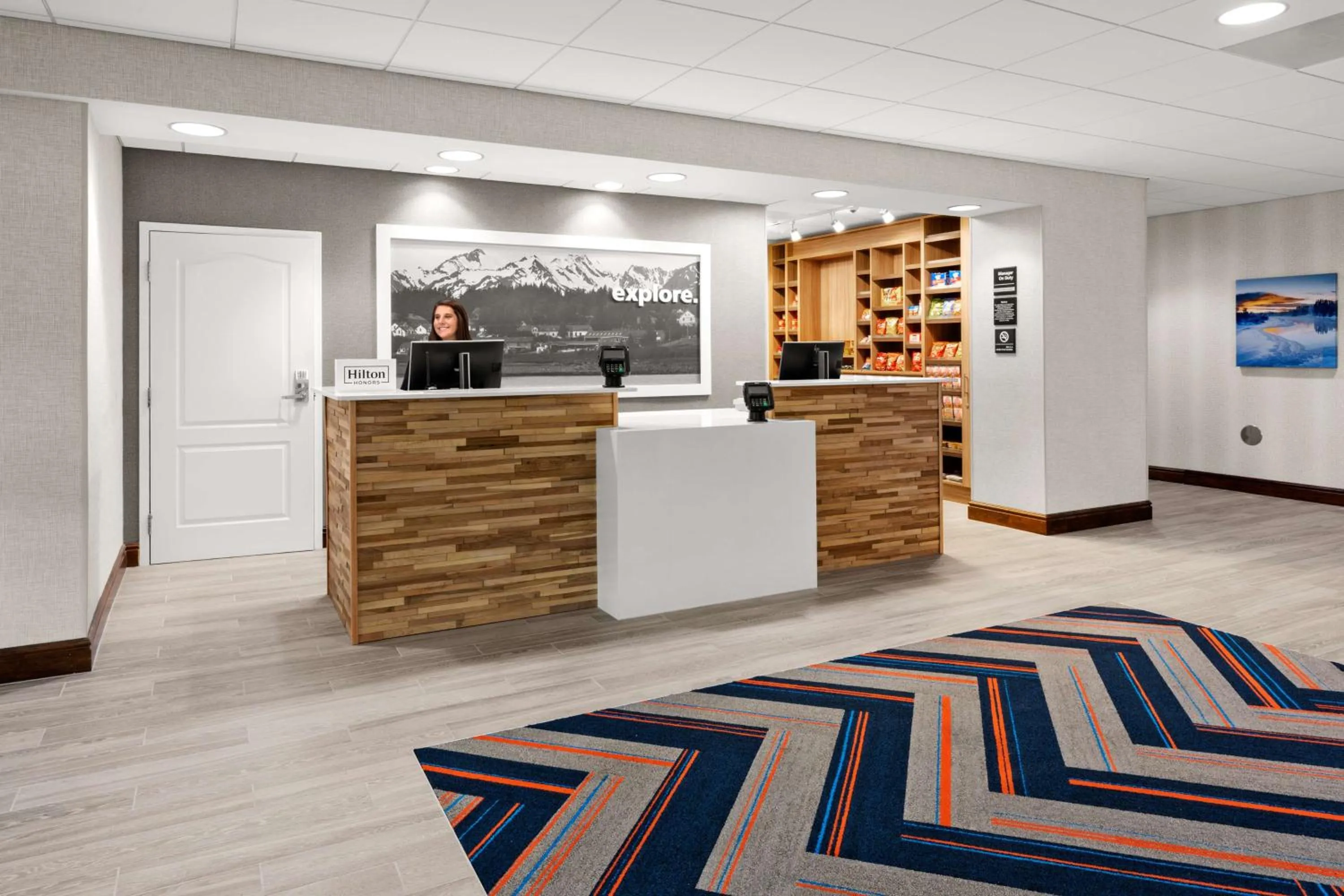 Lobby or reception in Hampton Inn & Suites Fairbanks