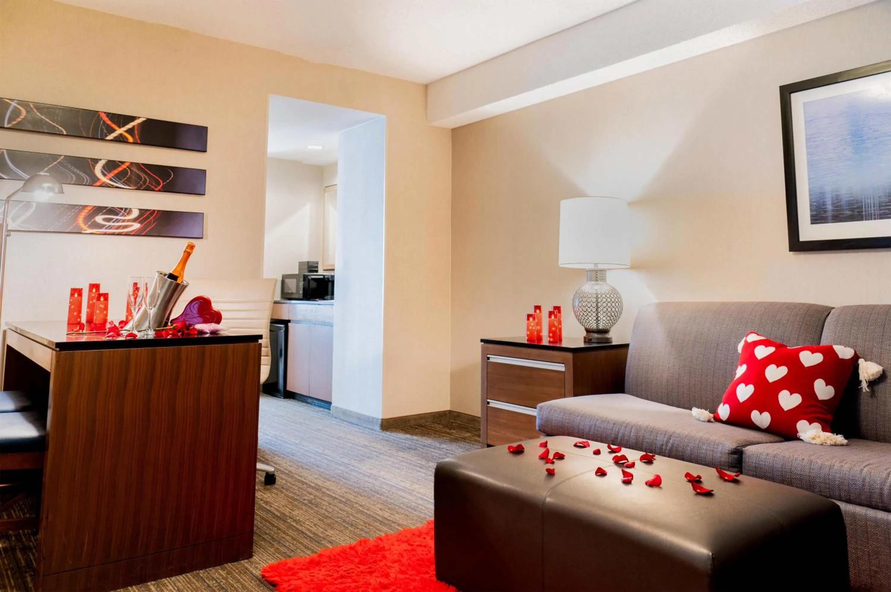 Living room in Embassy Suites by Hilton Chicago Downtown Magnificent Mile