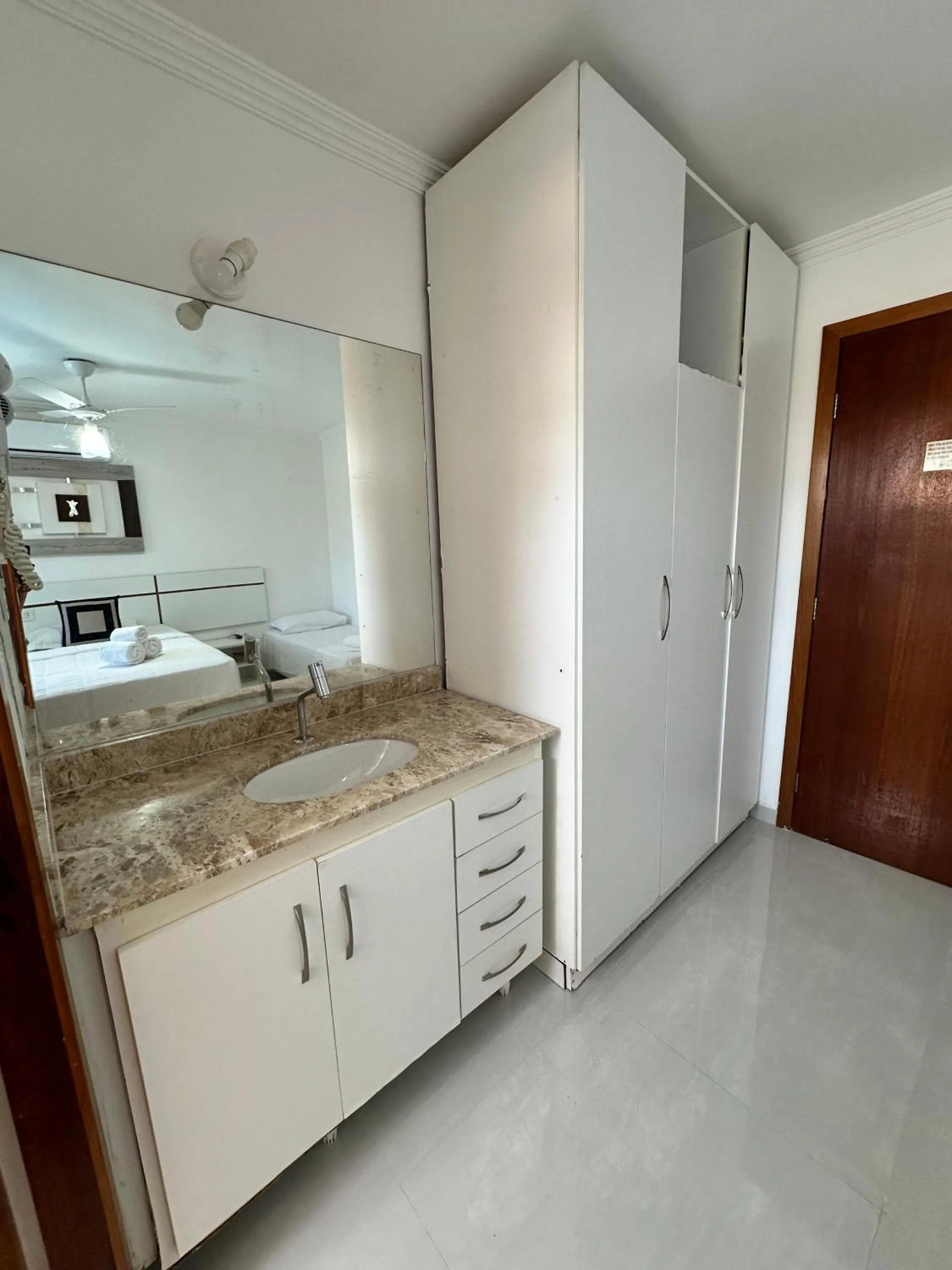 Bedroom in Flat em Condomínio Mont Sião