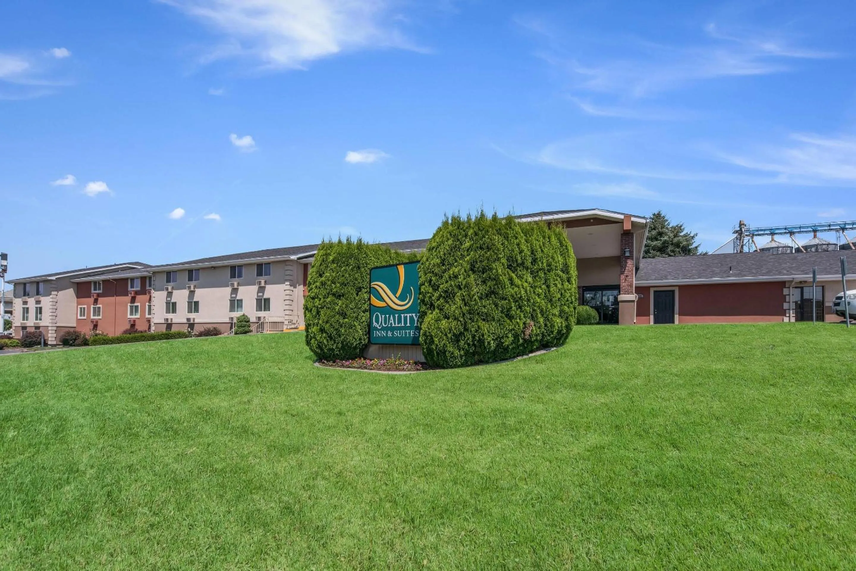 Property building in Quality Inn & Suites Downtown Walla Walla