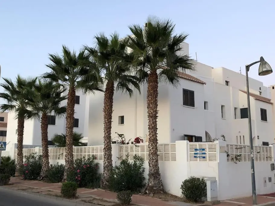 villa cinco palmas