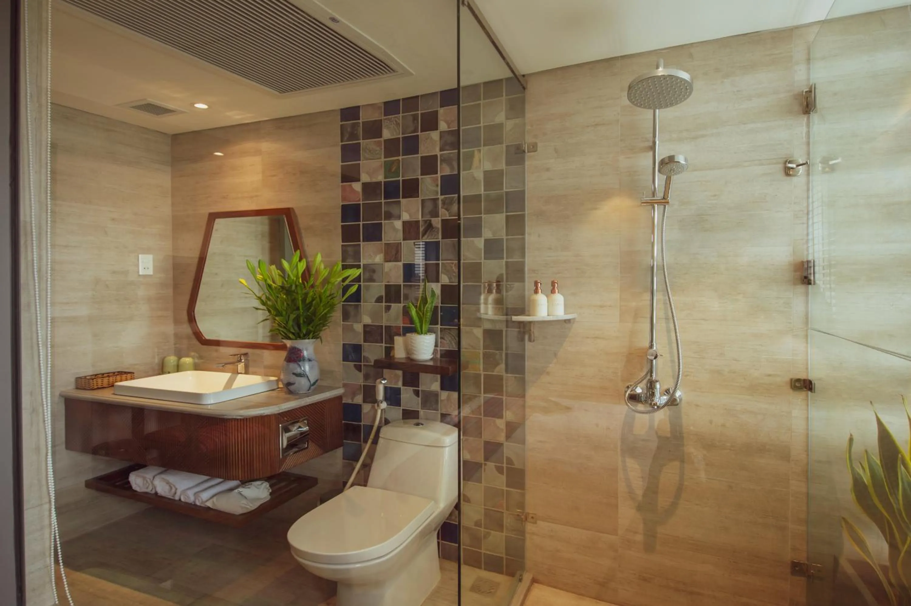 Open Air Bath in Au Lac Legend Hotel