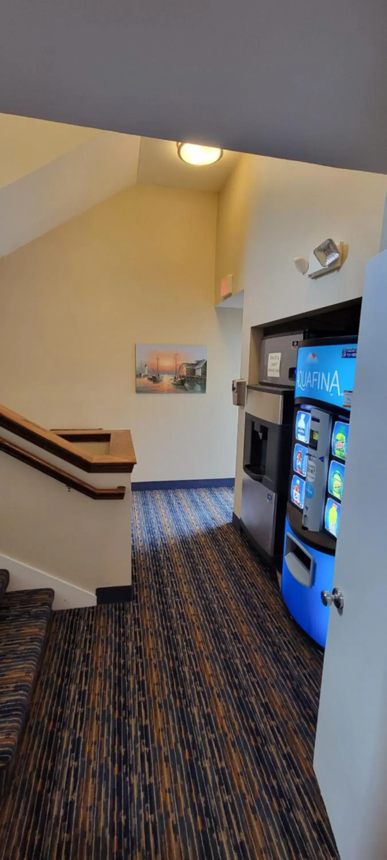 Property building in King's Port Inn Property building in King's Port Inn