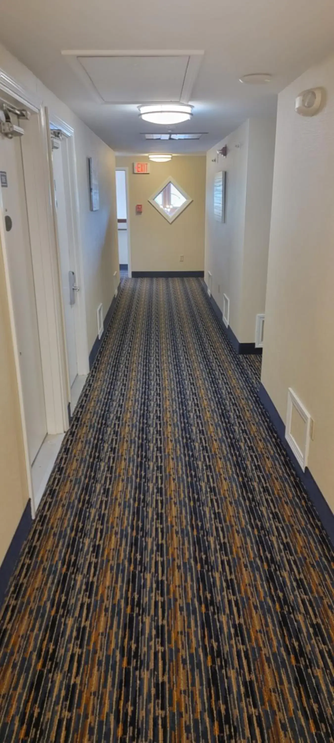 Property building in King's Port Inn Property building in King's Port Inn