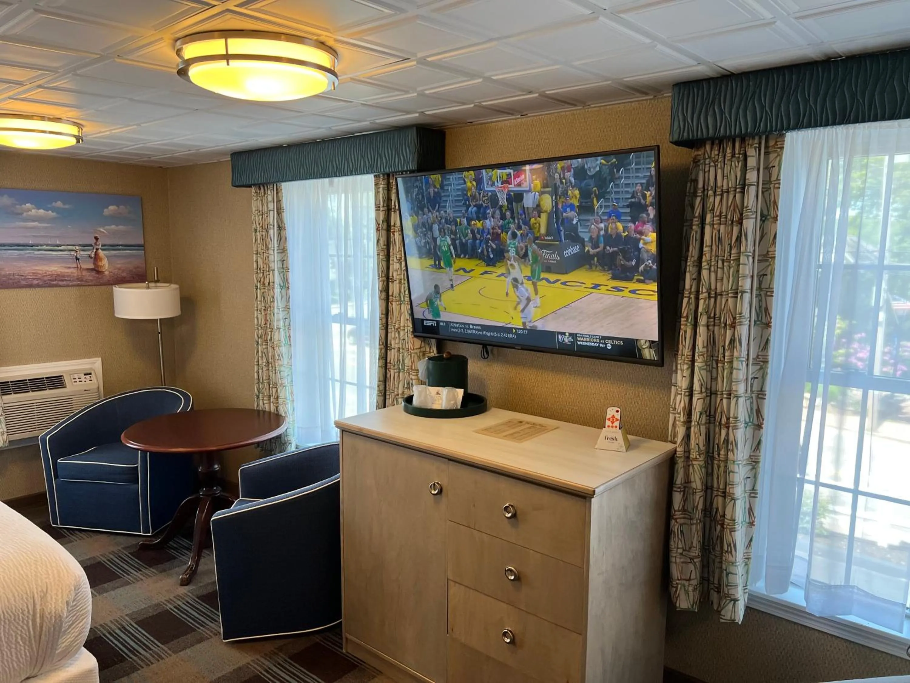 TV and multimedia in King's Port Inn
