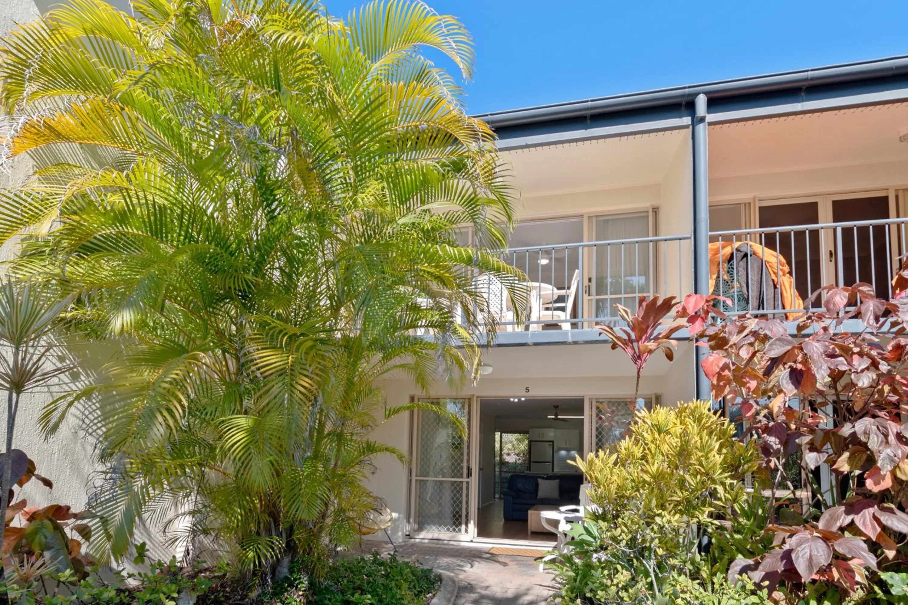Balcony/Terrace in Beach Breakers Resort