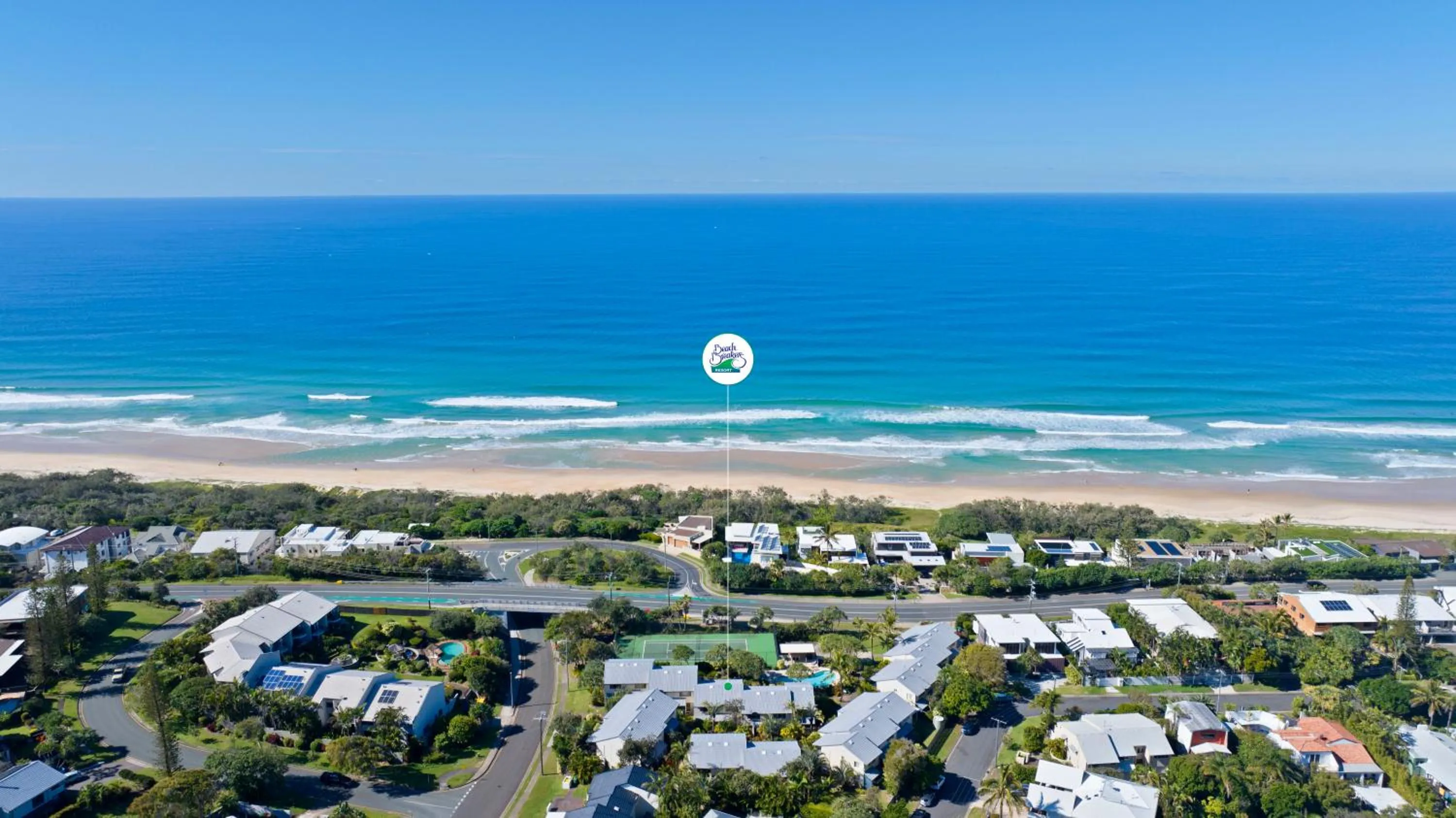 Property building in Beach Breakers Resort