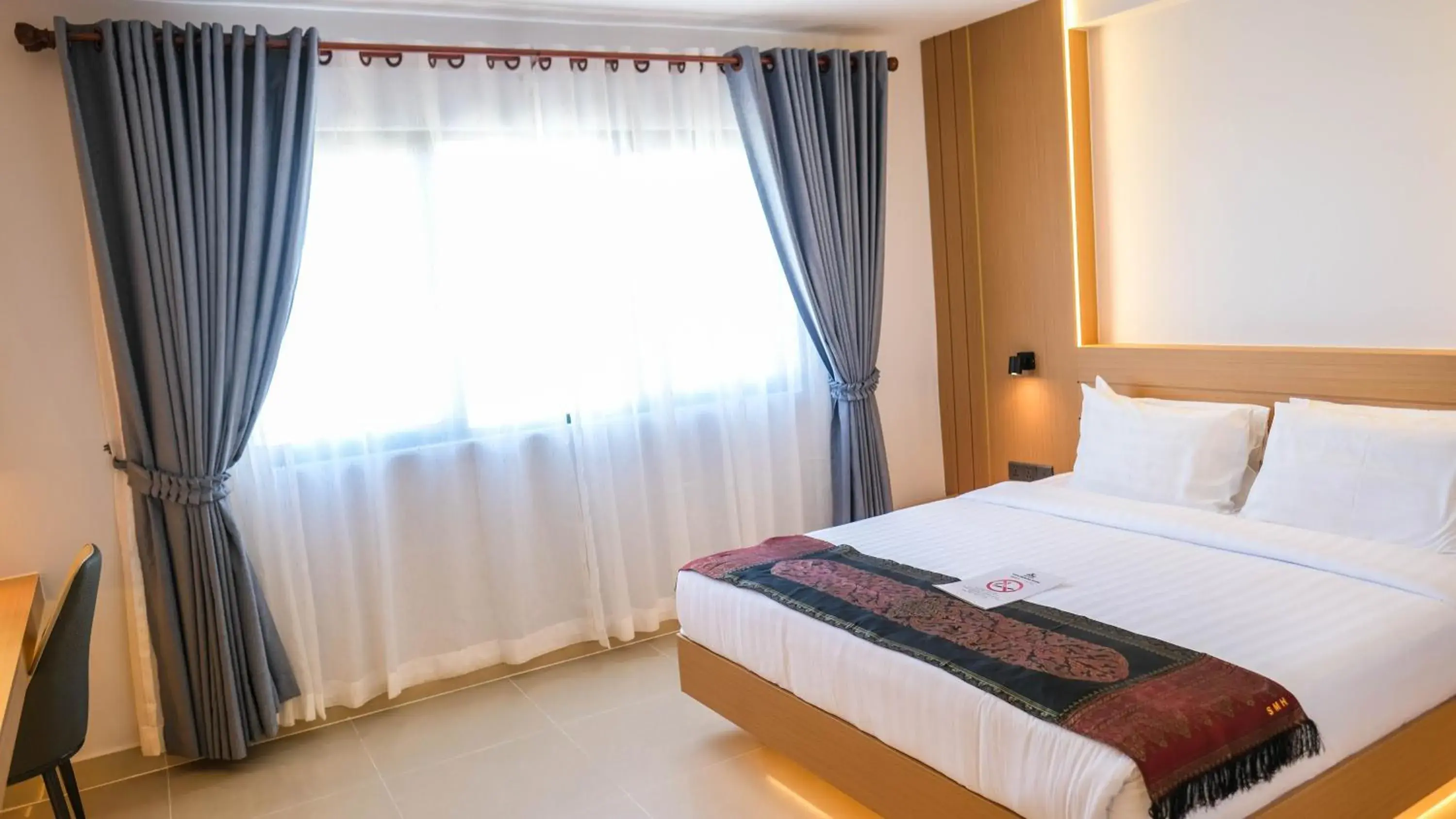 Bed in Silver Mounts Hotel Bed in Silver Mounts Hotel