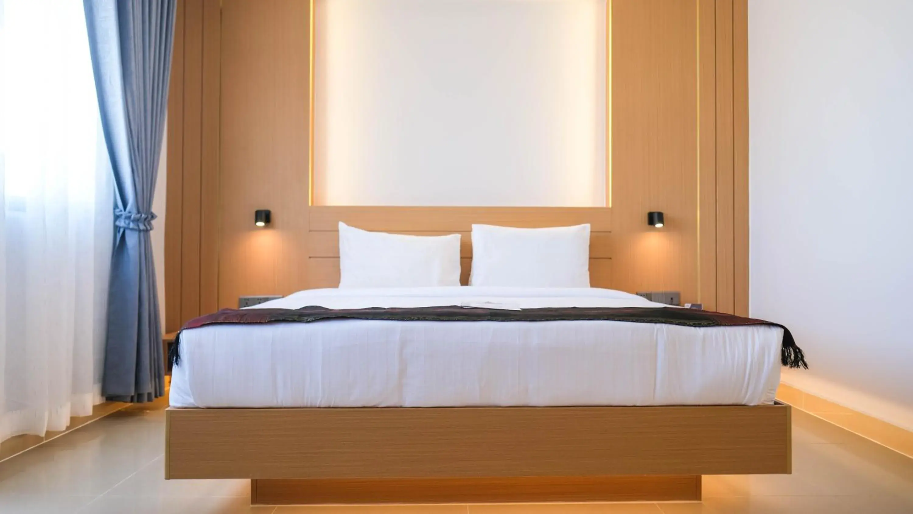 Bed in Silver Mounts Hotel Bed in Silver Mounts Hotel