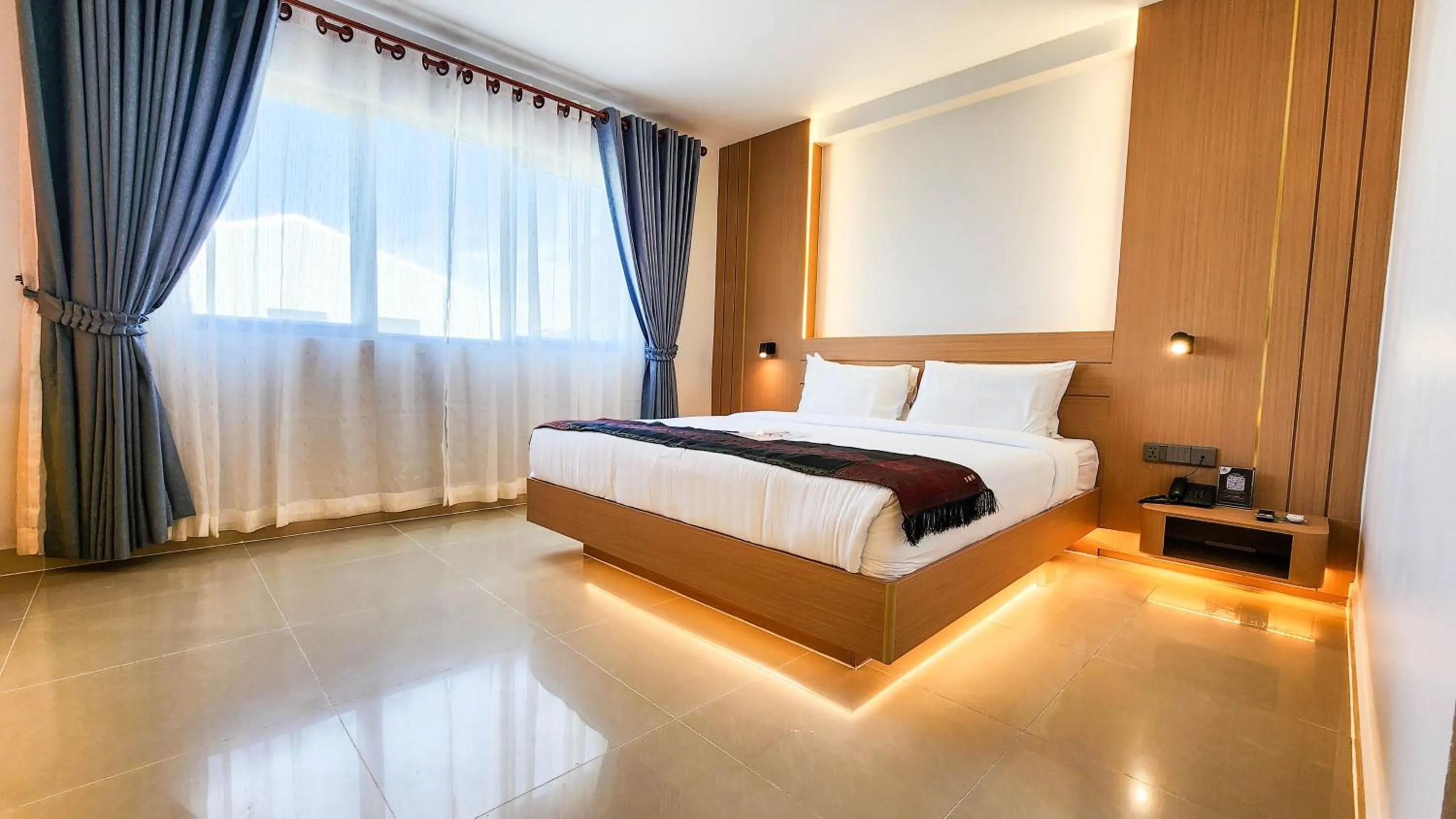 Bed in Silver Mounts Hotel