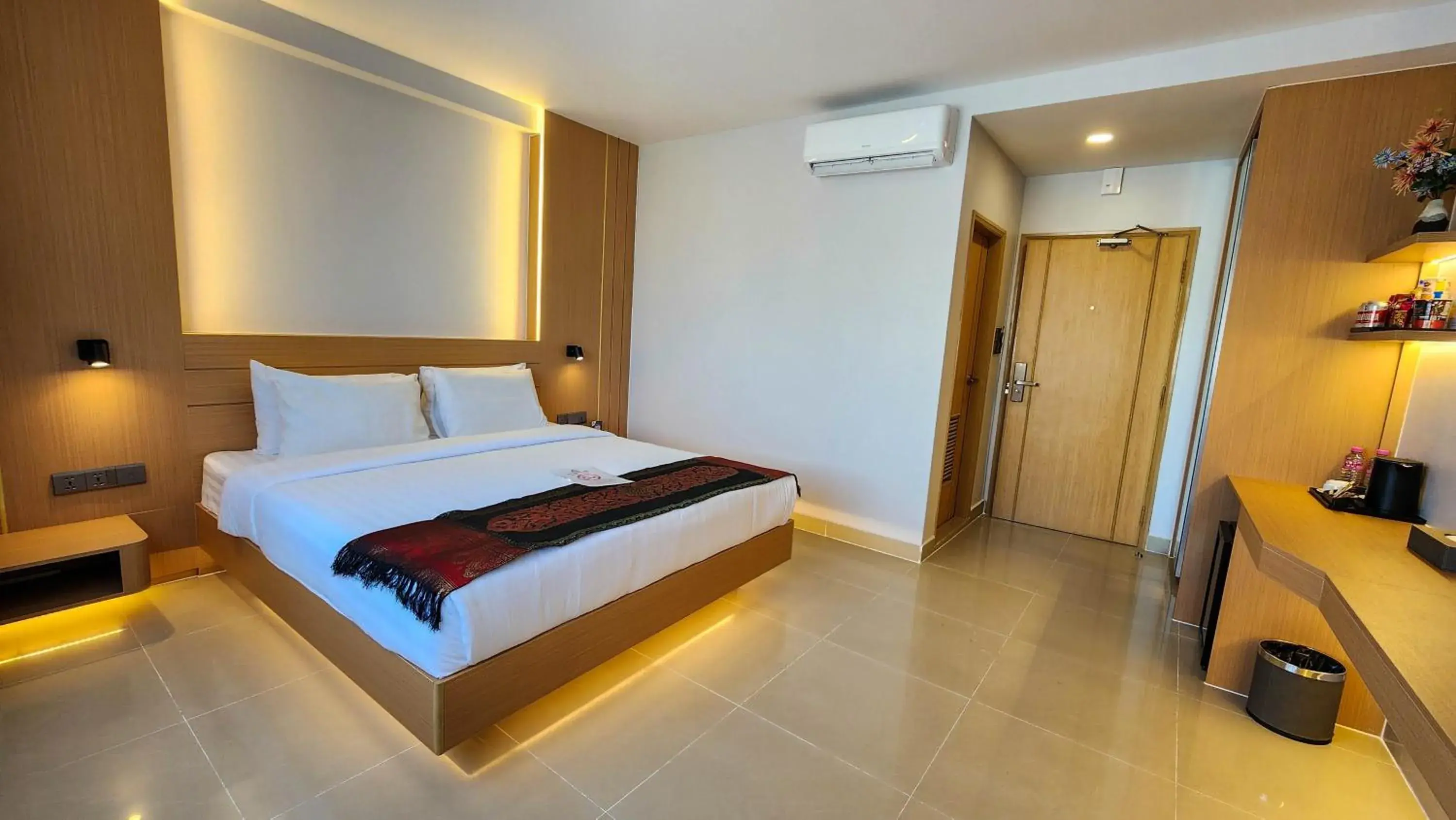 Bed in Silver Mounts Hotel Bed in Silver Mounts Hotel