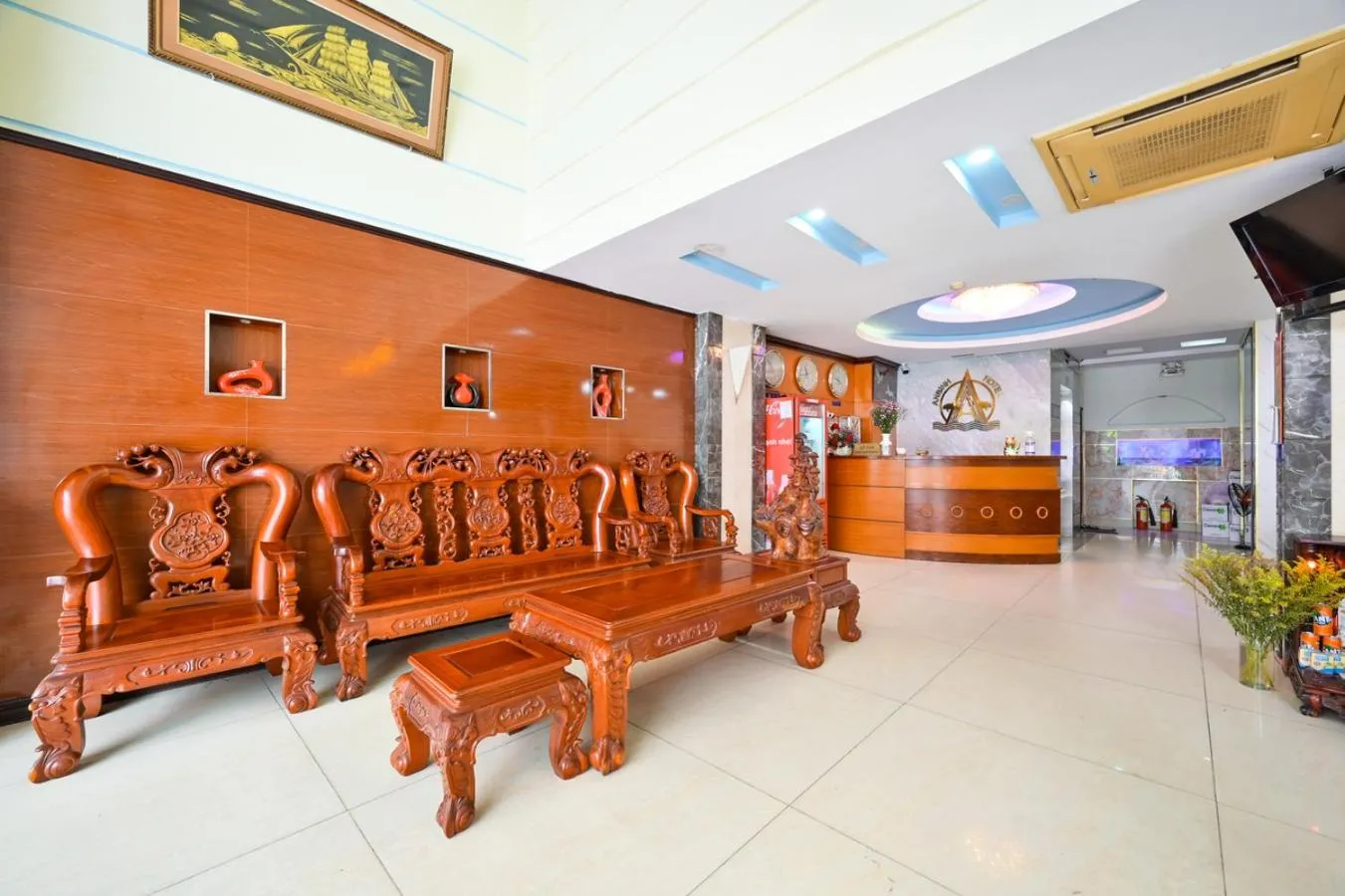 Seating area in An Binh 2 hotel near Dam Sen Park