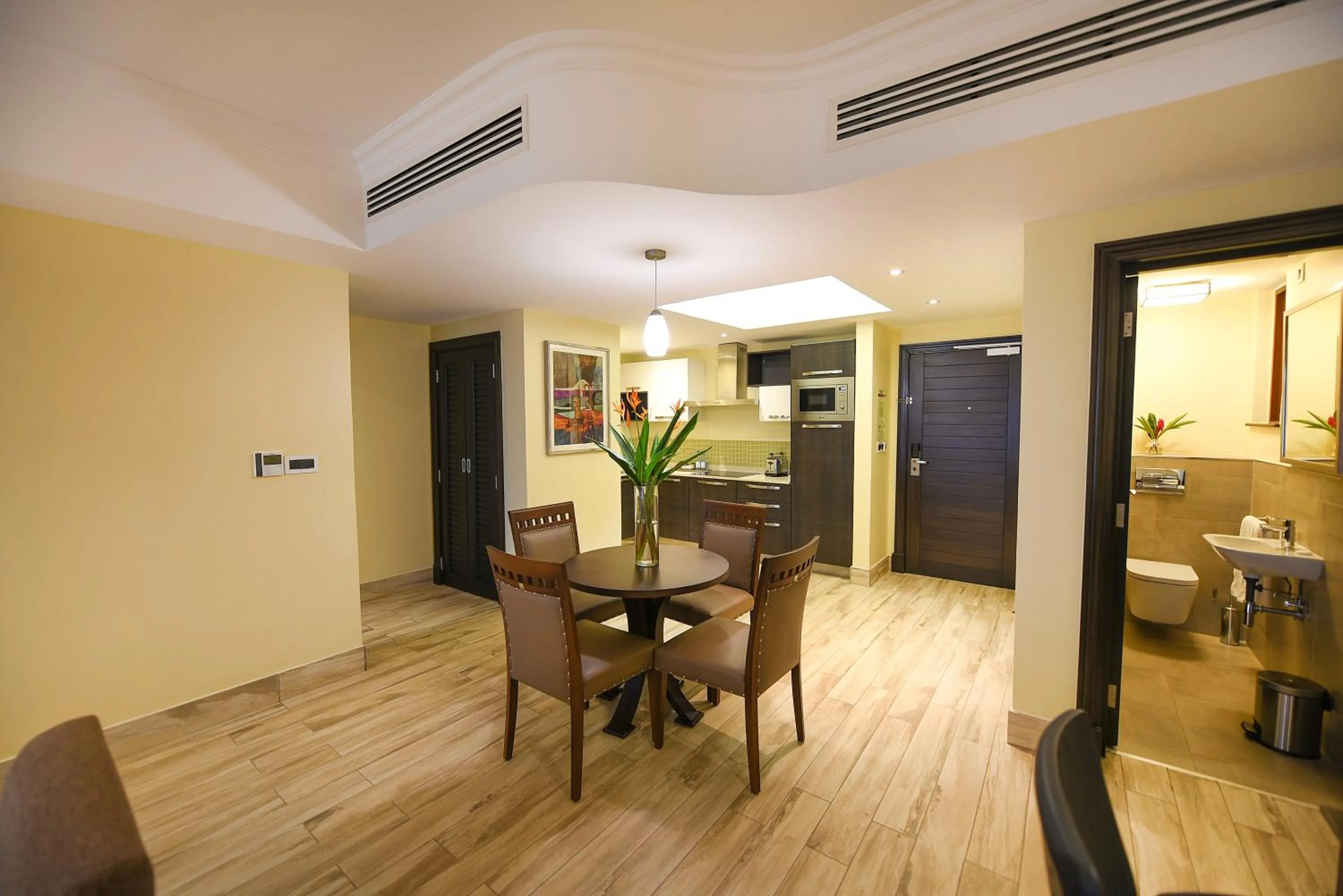 Dining area in Mestil Hotel & Residences