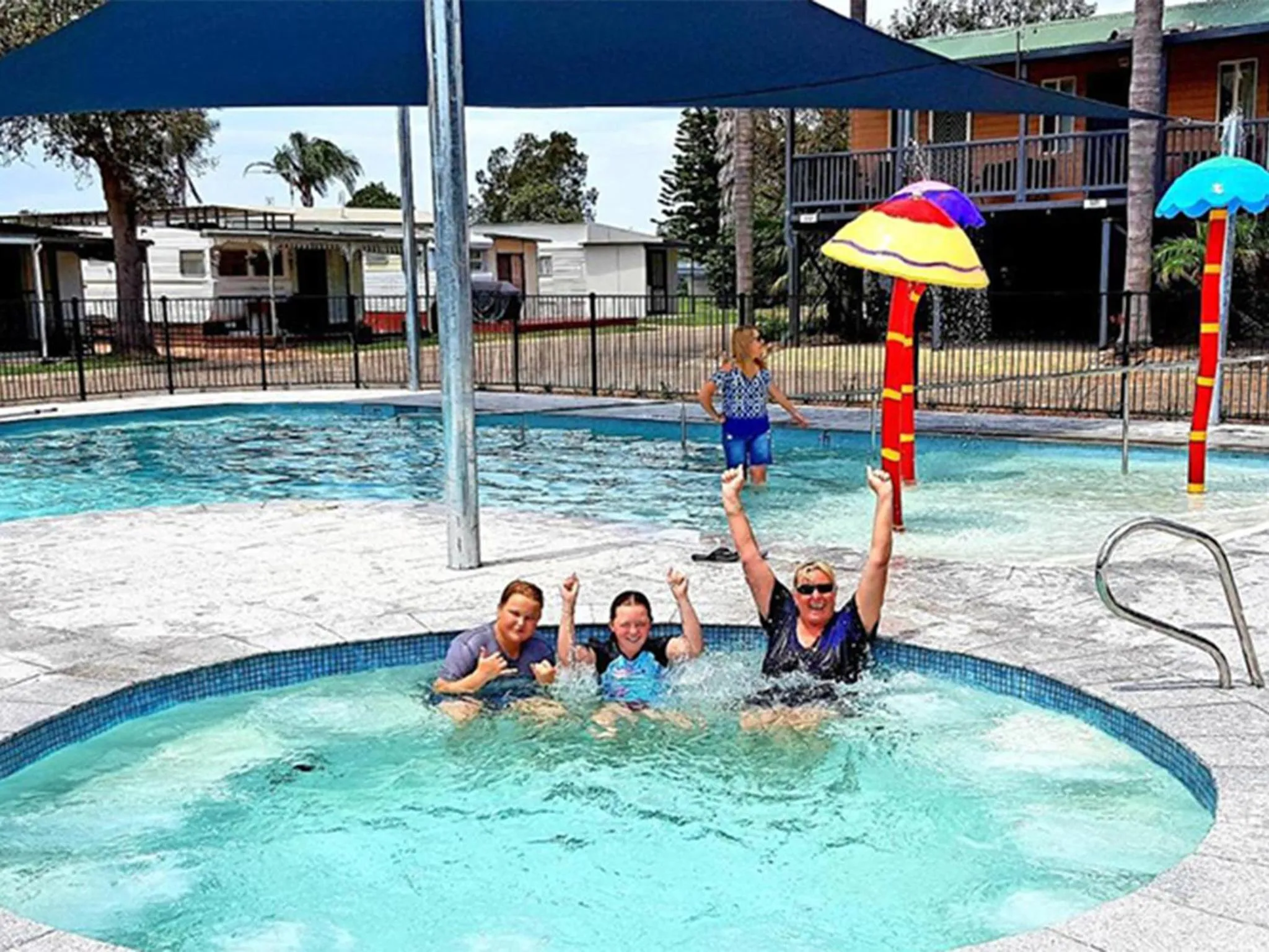 Swimming pool in Moruya Holiday Park