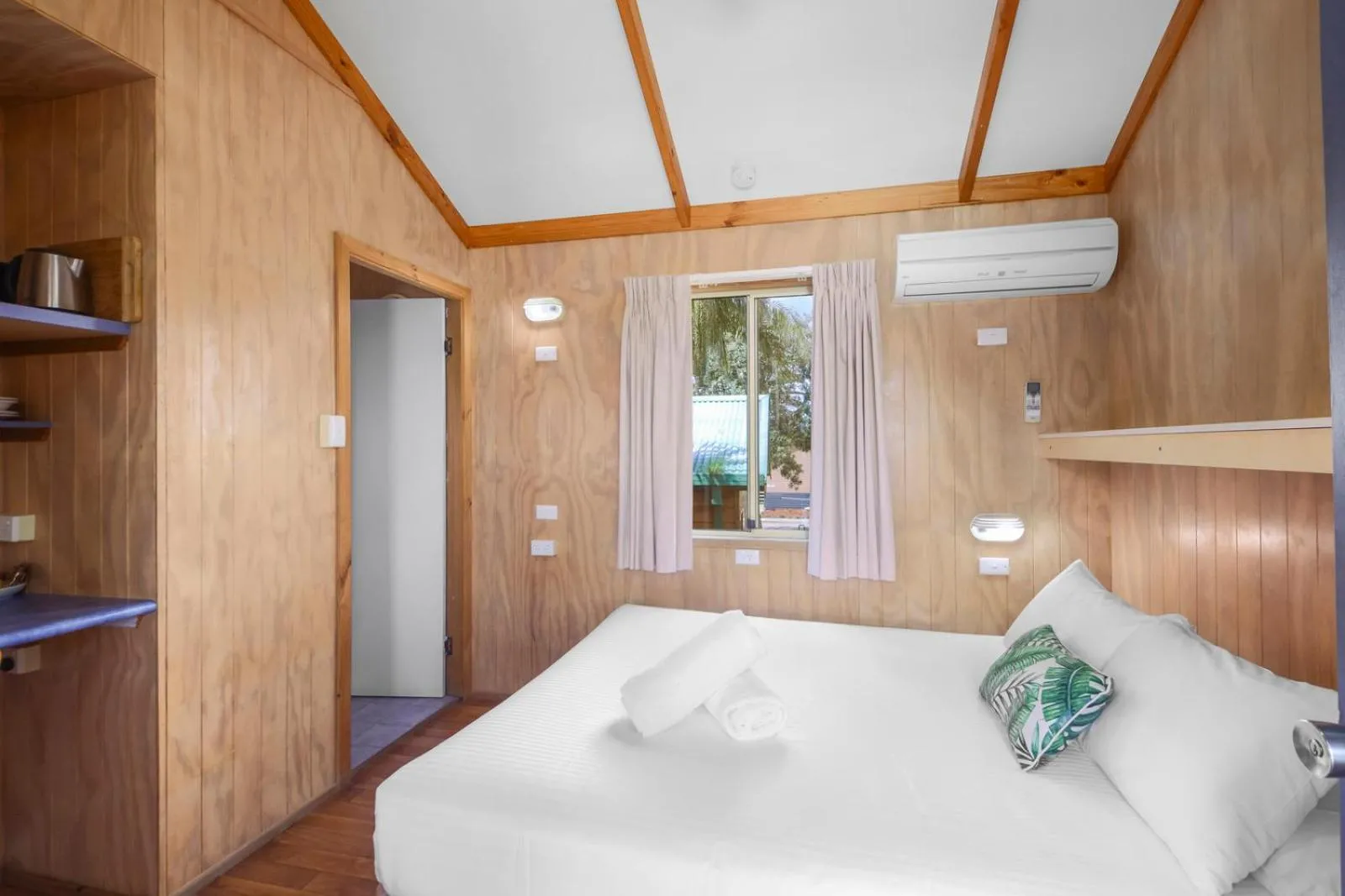 Bed in Moruya Holiday Park