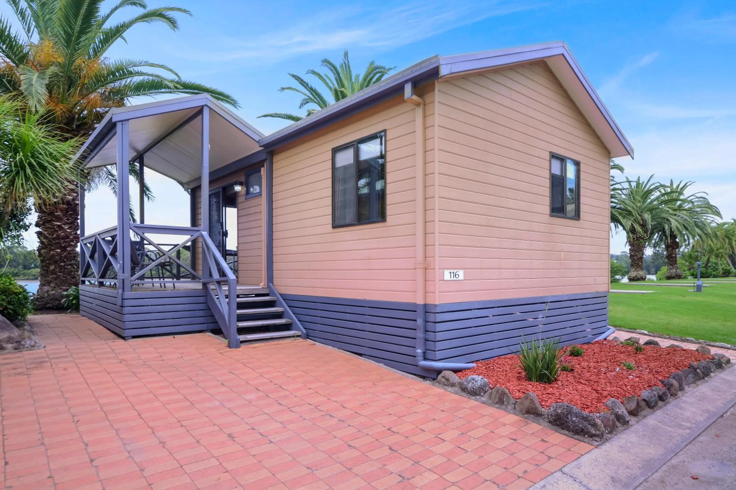 Patio in Moruya Holiday Park