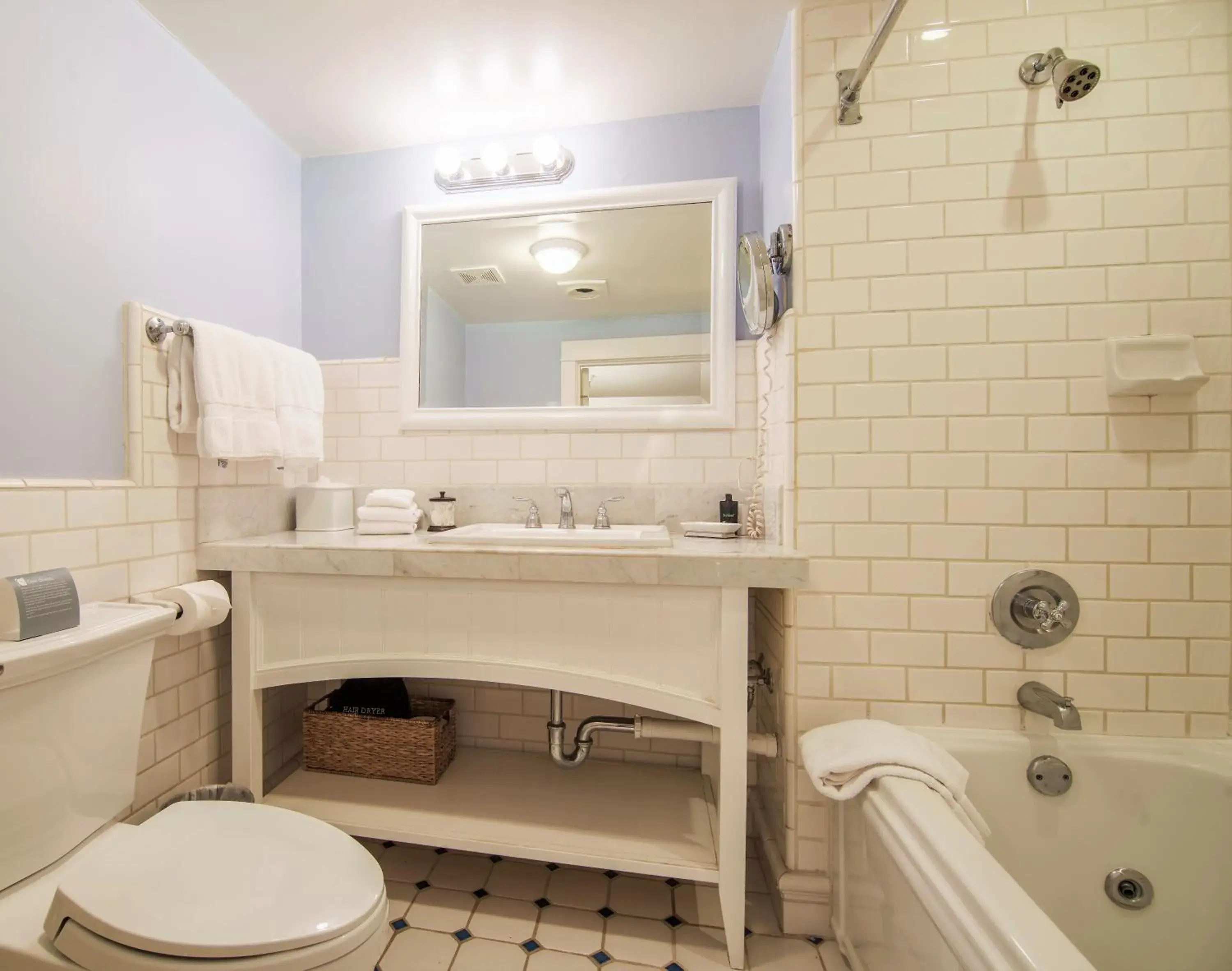 Channel Road Inn, A Four Sisters Inn Channel Road Inn, A Four Sisters Inn