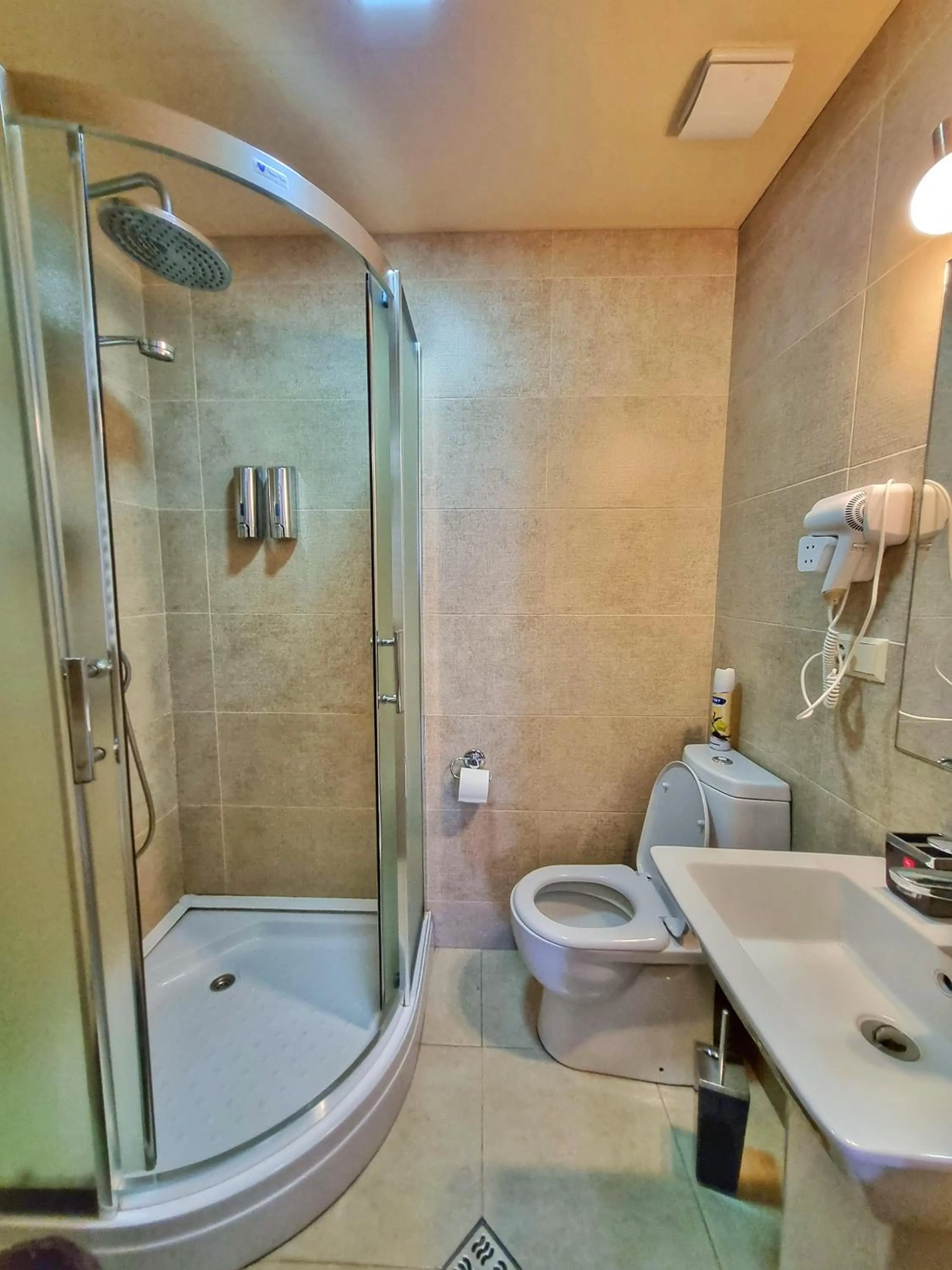 Shower in Sunshine Kazbegi