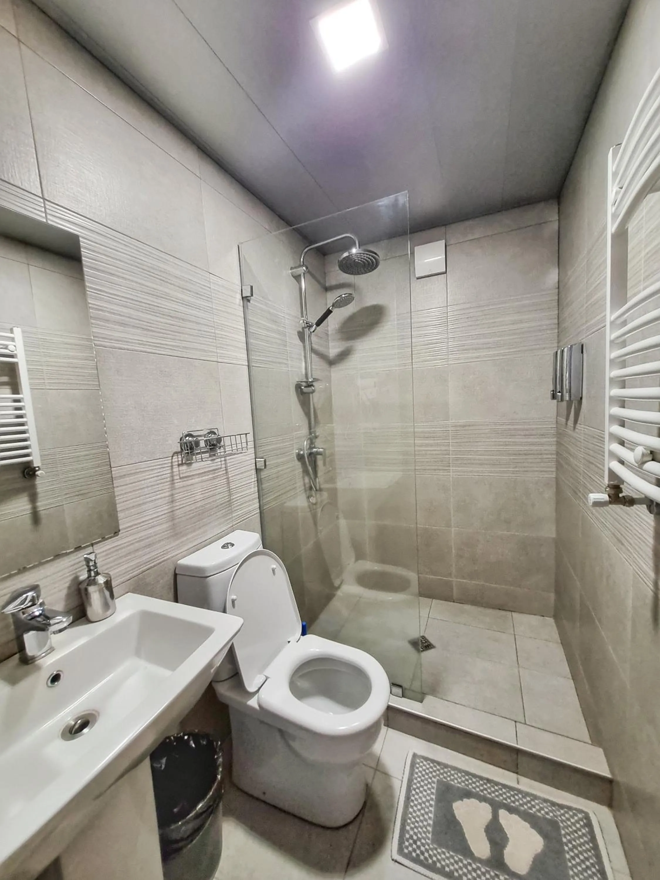 Shower in Sunshine Kazbegi