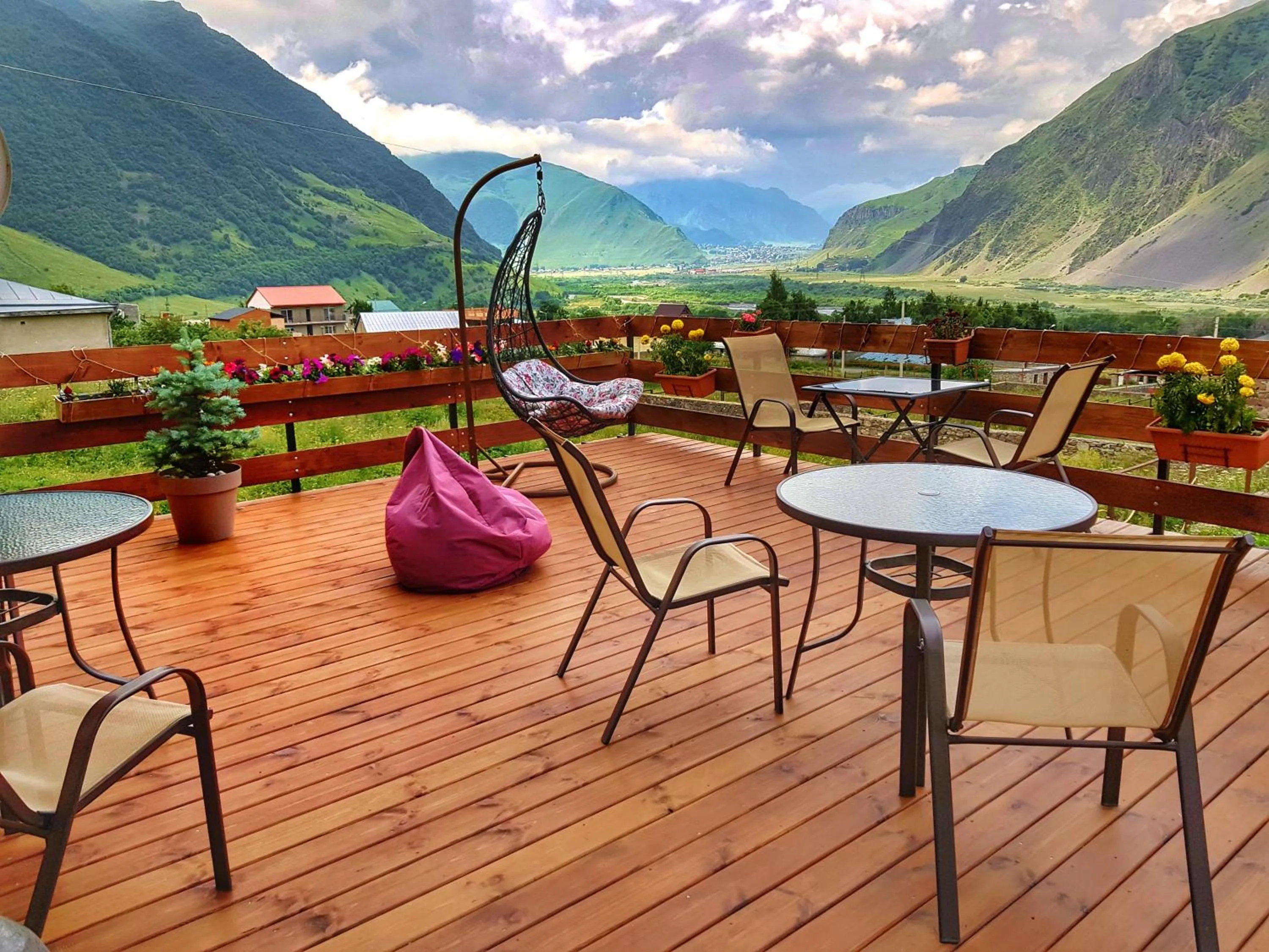 Balcony/Terrace in Sunshine Kazbegi