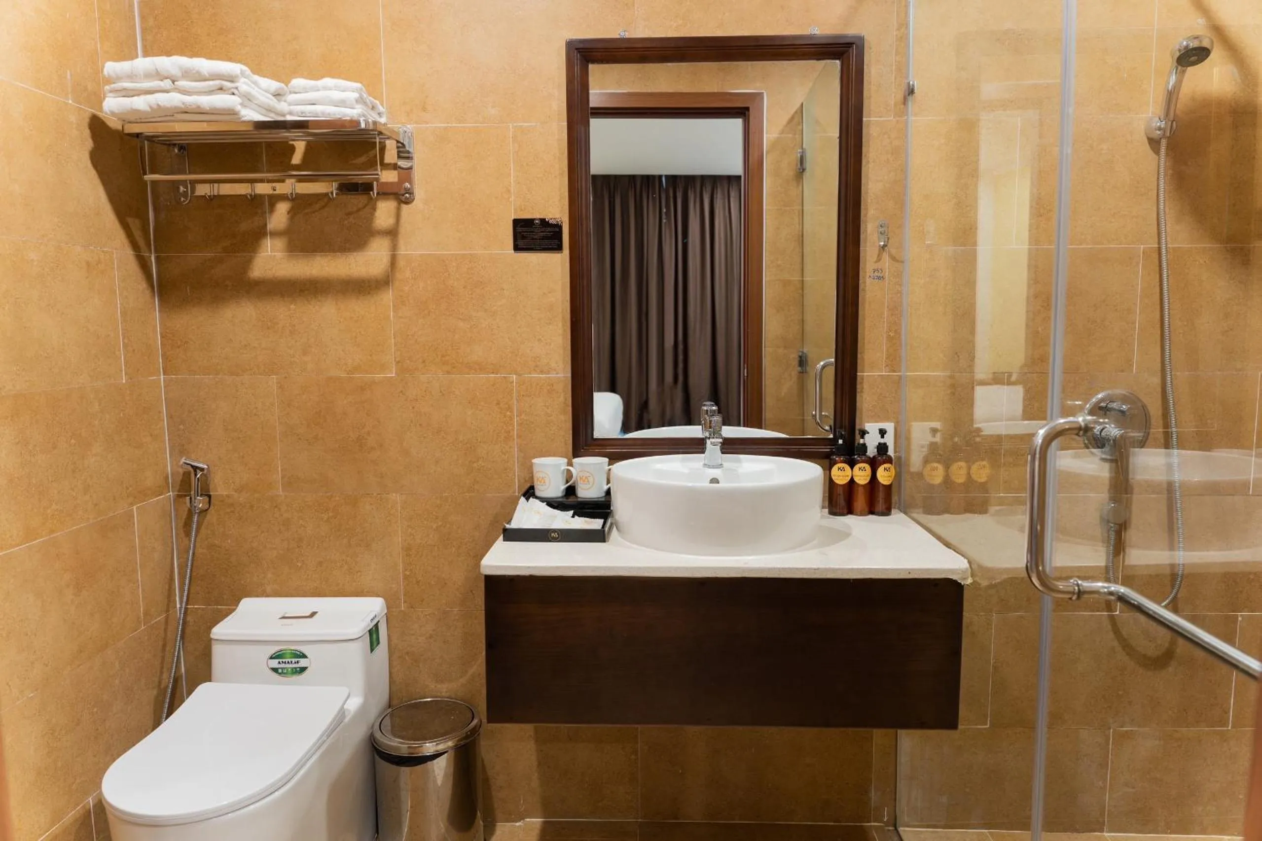 Shower in KA VILLA - AN BANG BEACH, Free pick up 3 nights