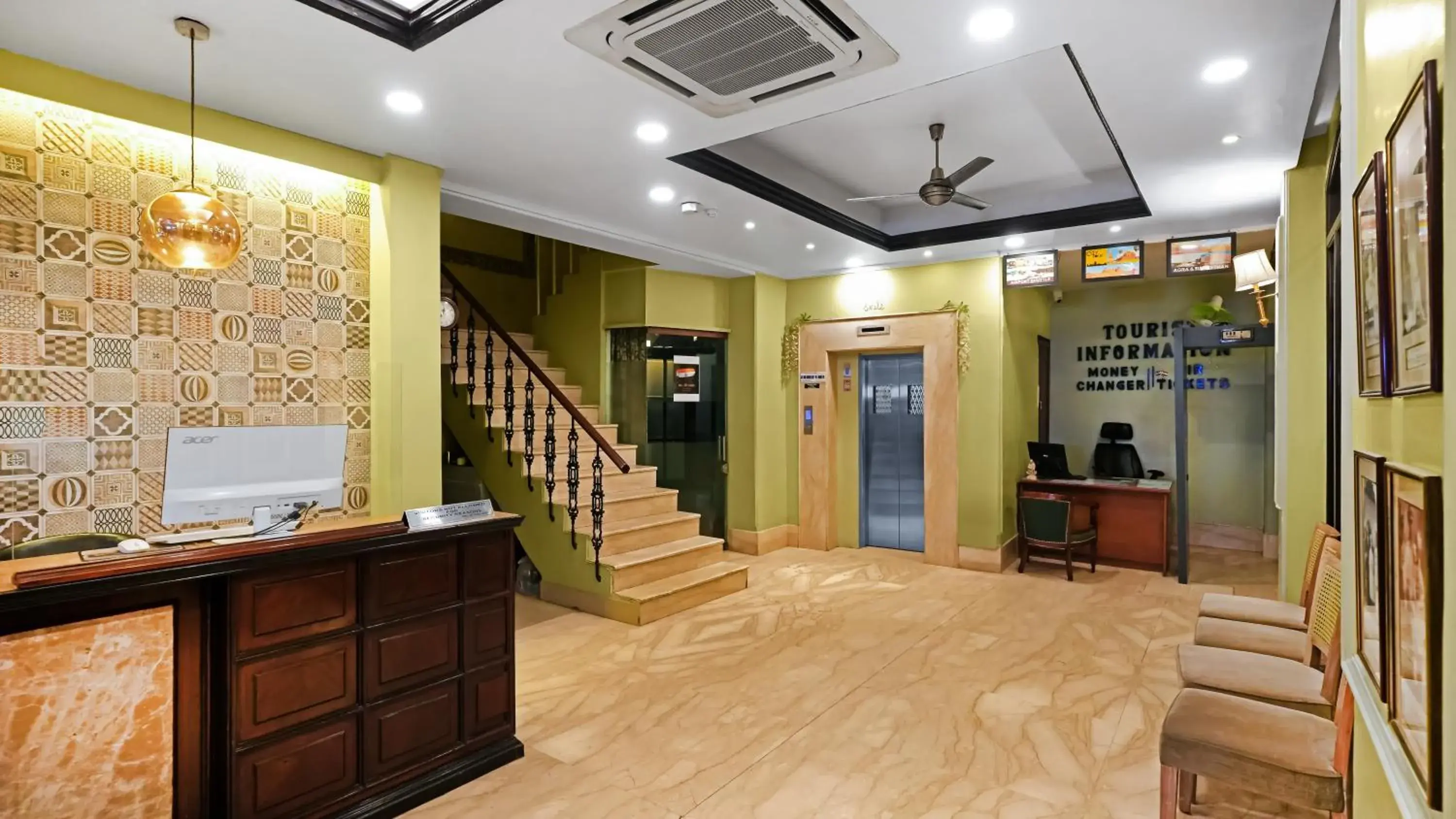 Lobby or reception in Hotel Ajanta - Colonial Charm Award Winning Luxury Hotel in the Heart of the City Lobby or reception in Hotel Ajanta - Colonial Charm Award Winning Luxury Hotel in the Heart of the City