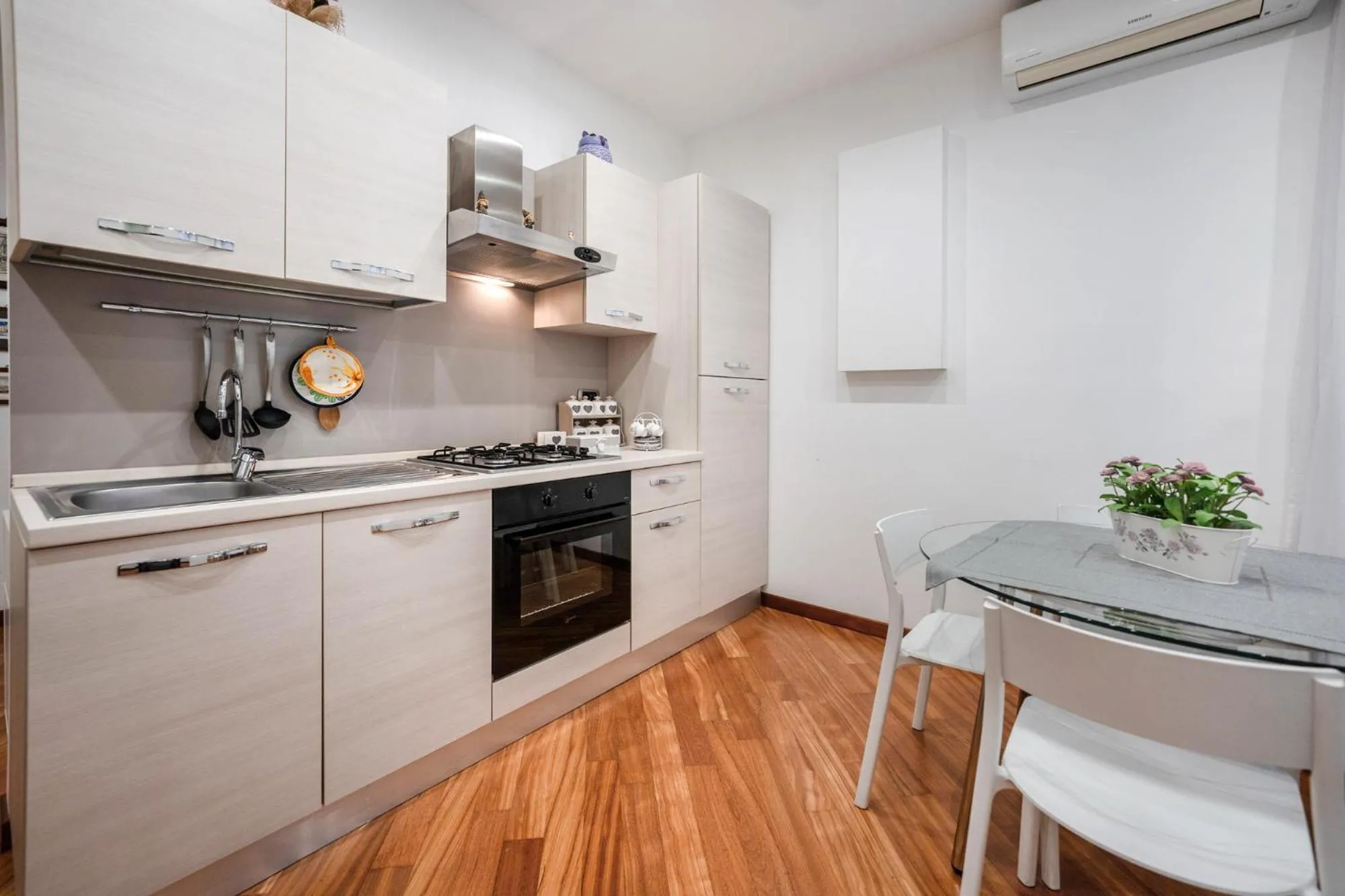 Napoli Charming Apartments Vomero "Fashion and Glamour"