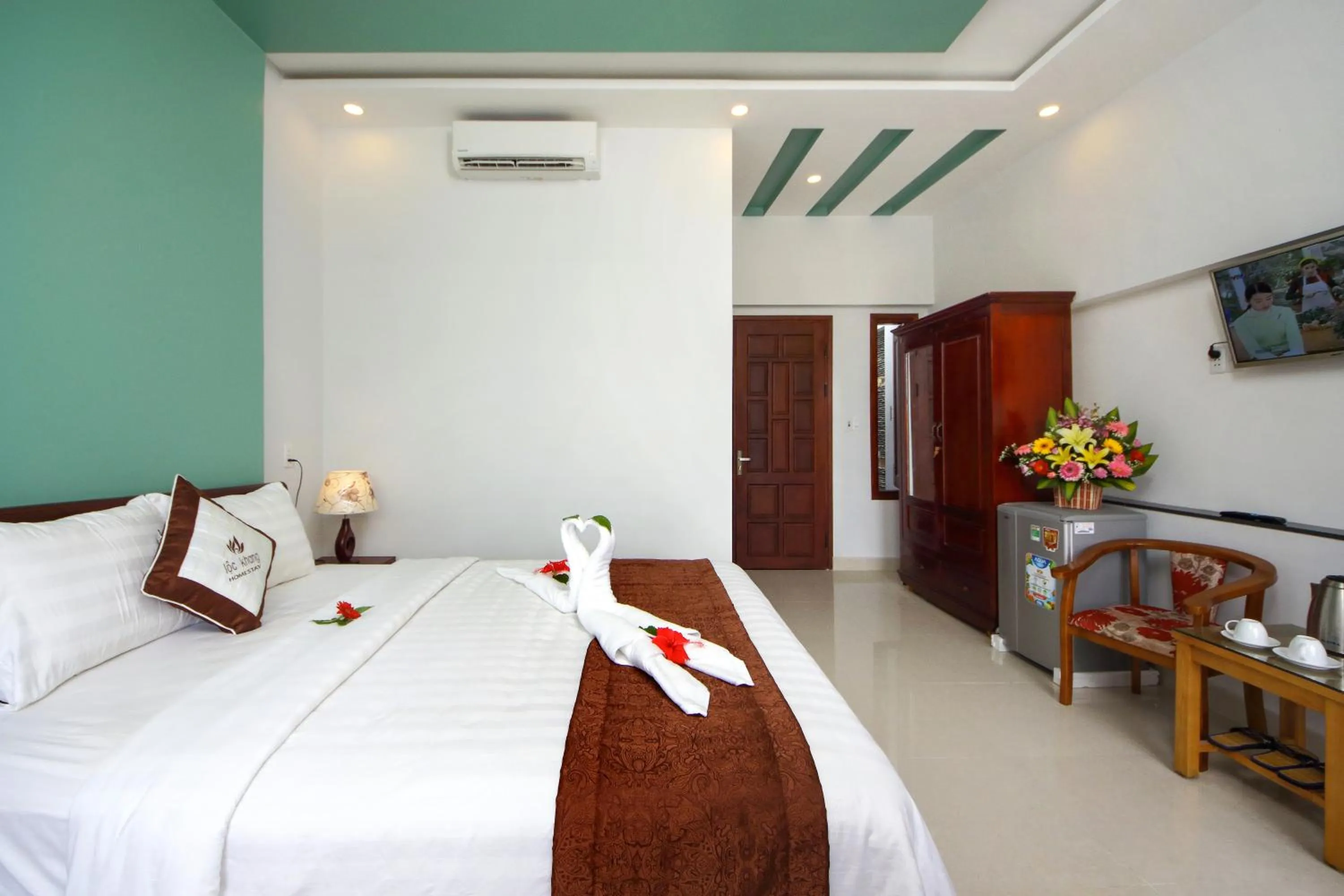 Bedroom, Bed in Loc Khang Homestay