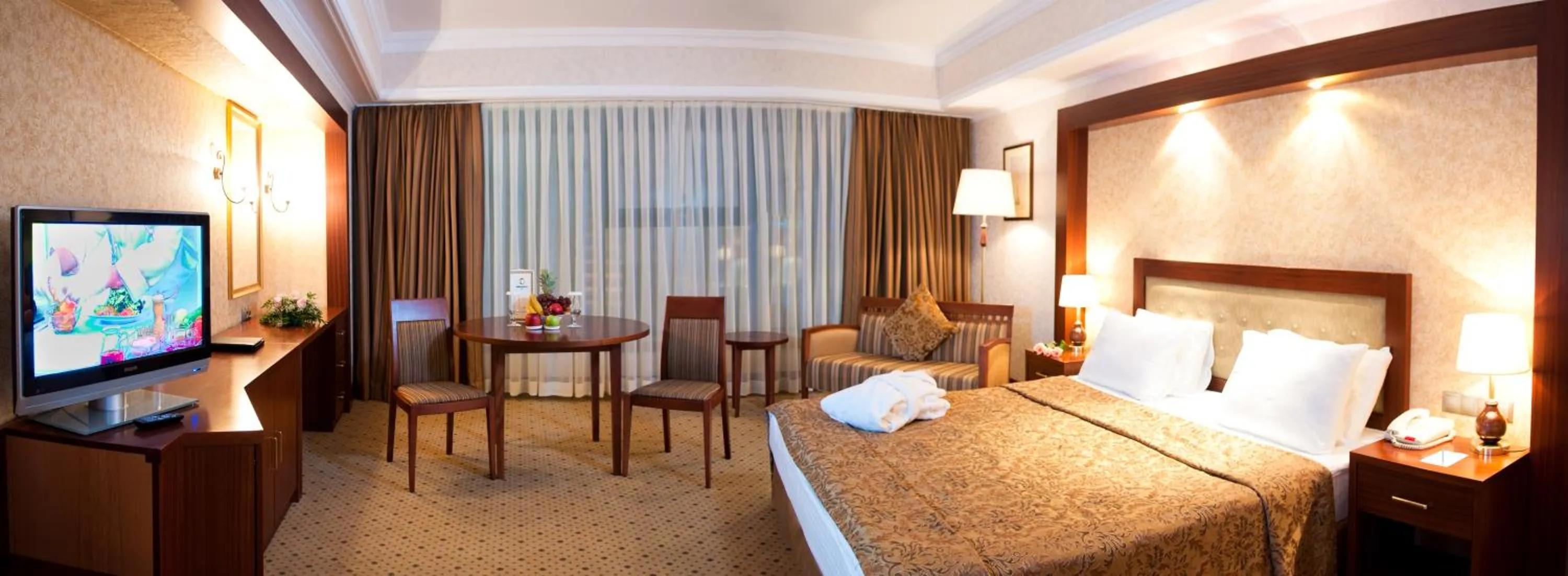 Bed in Diplomat Hotel by AG Hotels Group