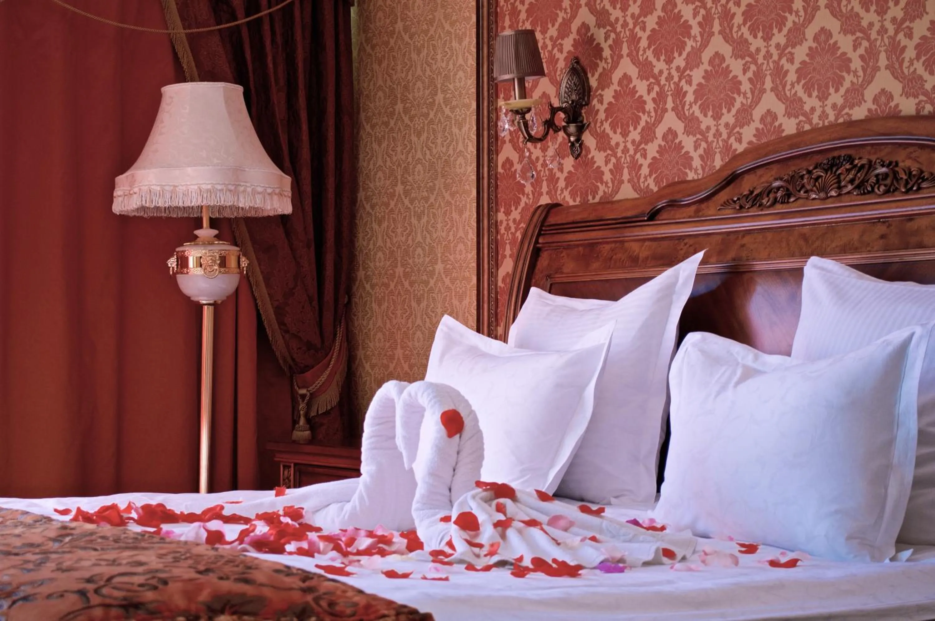 Bed in Diplomat Hotel by AG Hotels Group