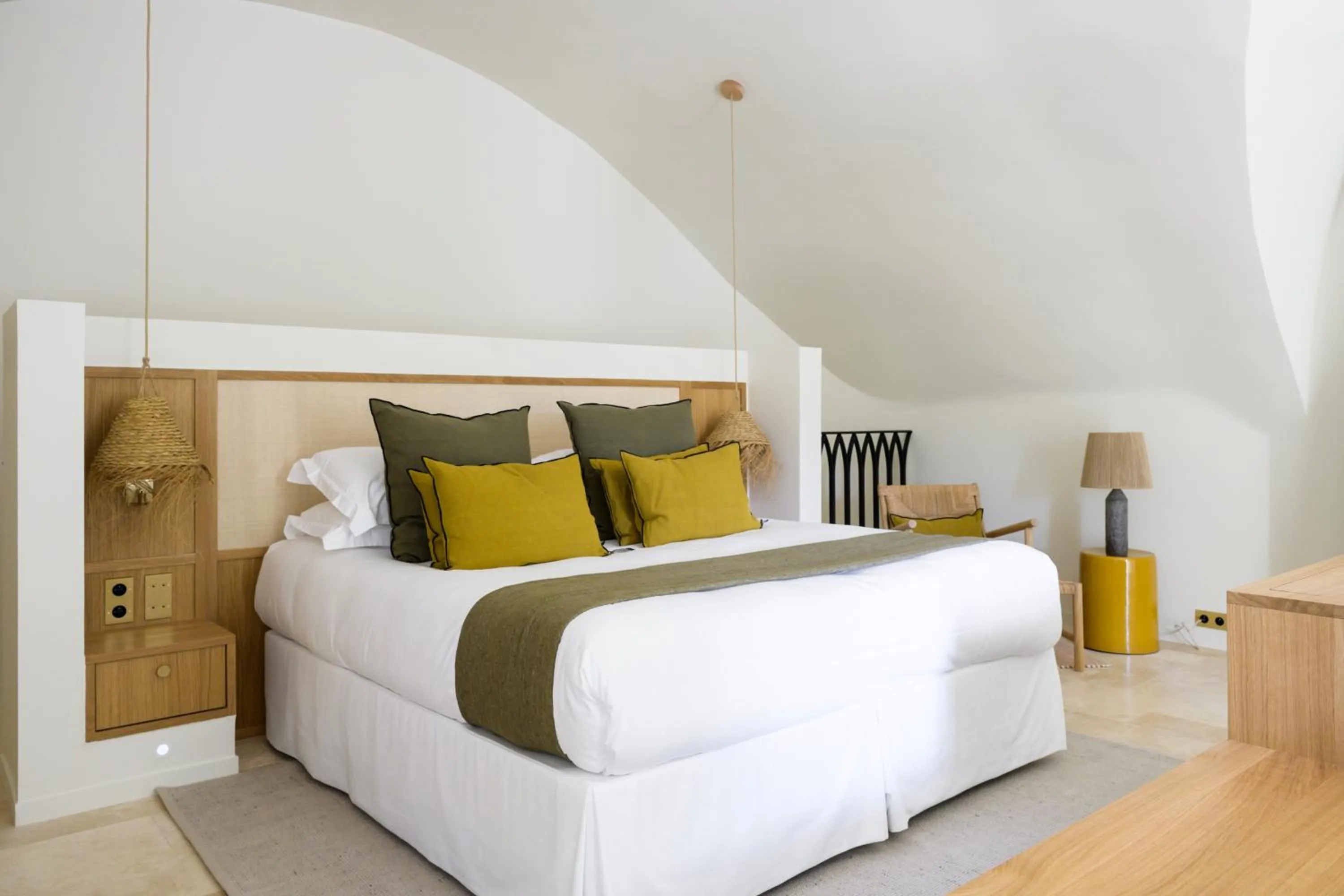 Bed in Le Couvent des Minimes, un Hôtel & Spa L'Occitane en Provence