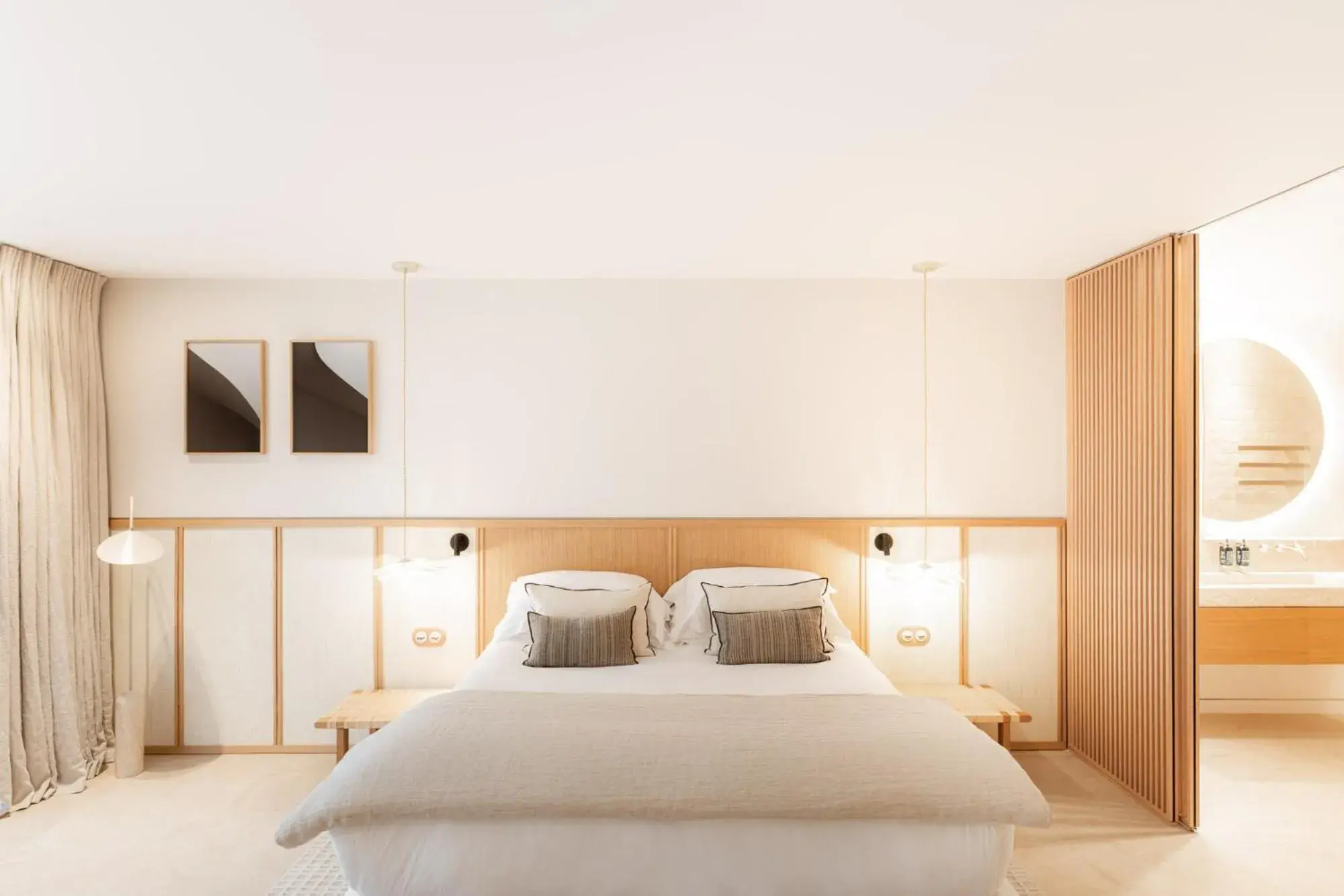 Superior Room Terrace in Le Couvent des Minimes, un Hôtel & Spa L'Occitane en Provence Superior Room Terrace in Le Couvent des Minimes, un Hôtel & Spa L'Occitane en Provence