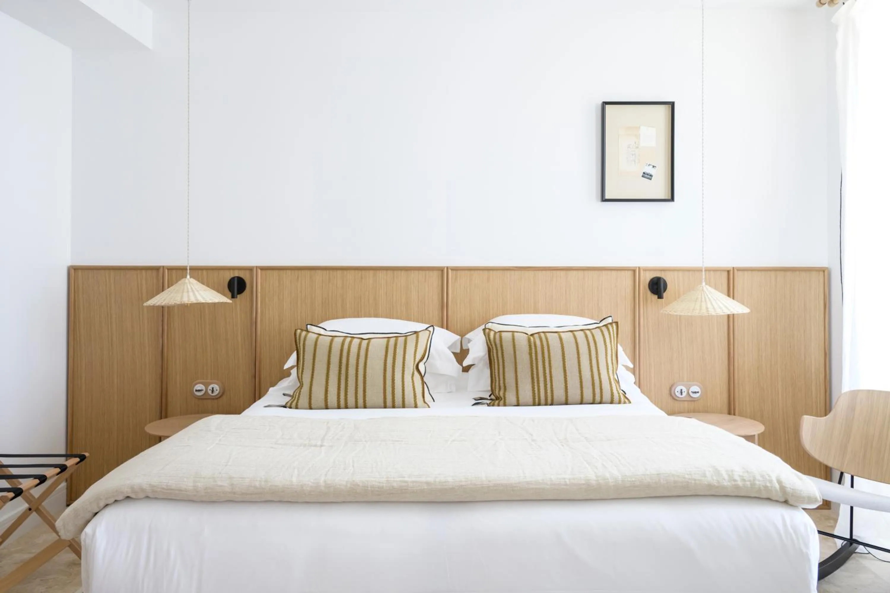 Bedroom, Bed in Le Couvent des Minimes, un Hôtel & Spa L'Occitane en Provence