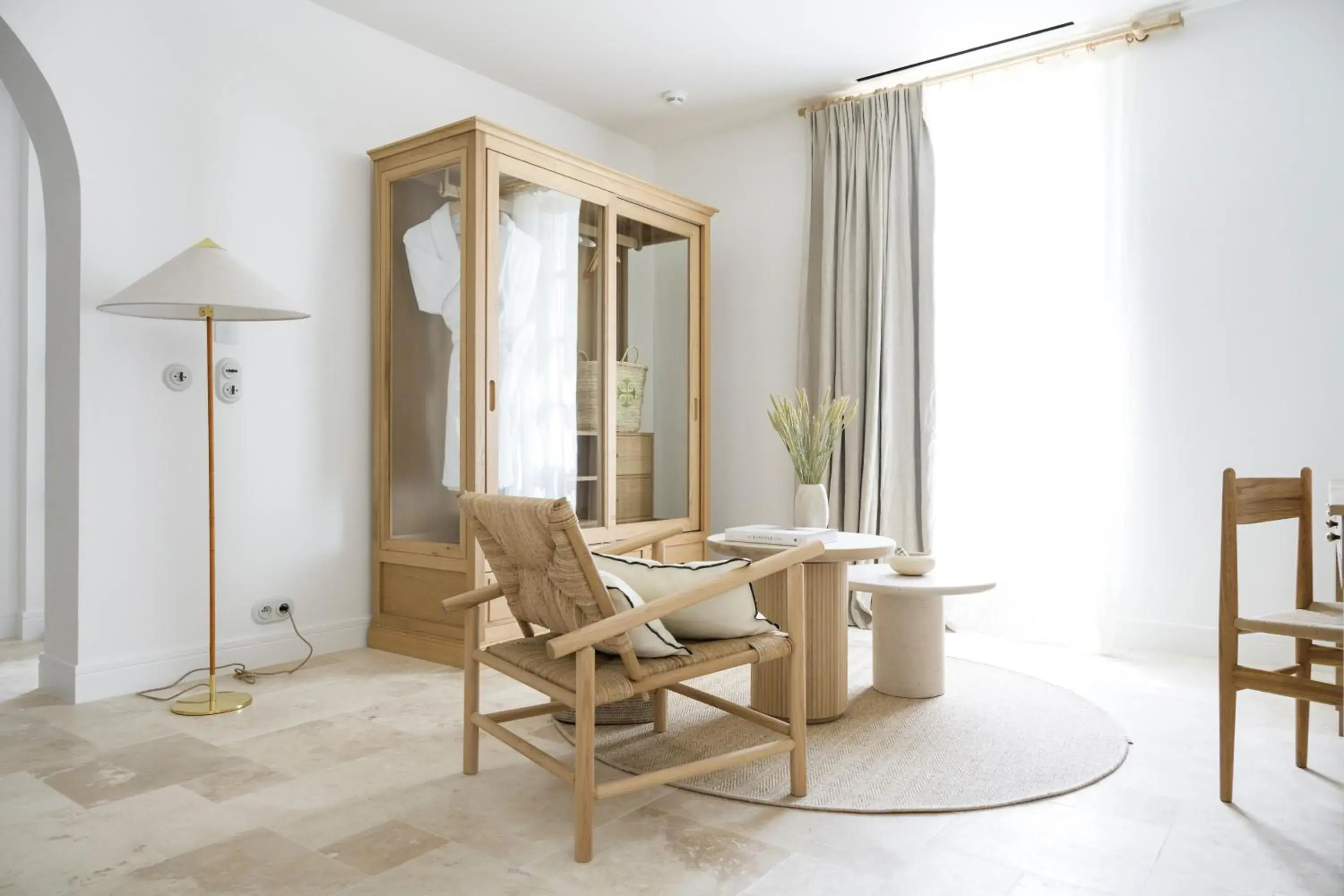 Deluxe Room in Le Couvent des Minimes, un Hôtel & Spa L'Occitane en Provence Deluxe Room in Le Couvent des Minimes, un Hôtel & Spa L'Occitane en Provence