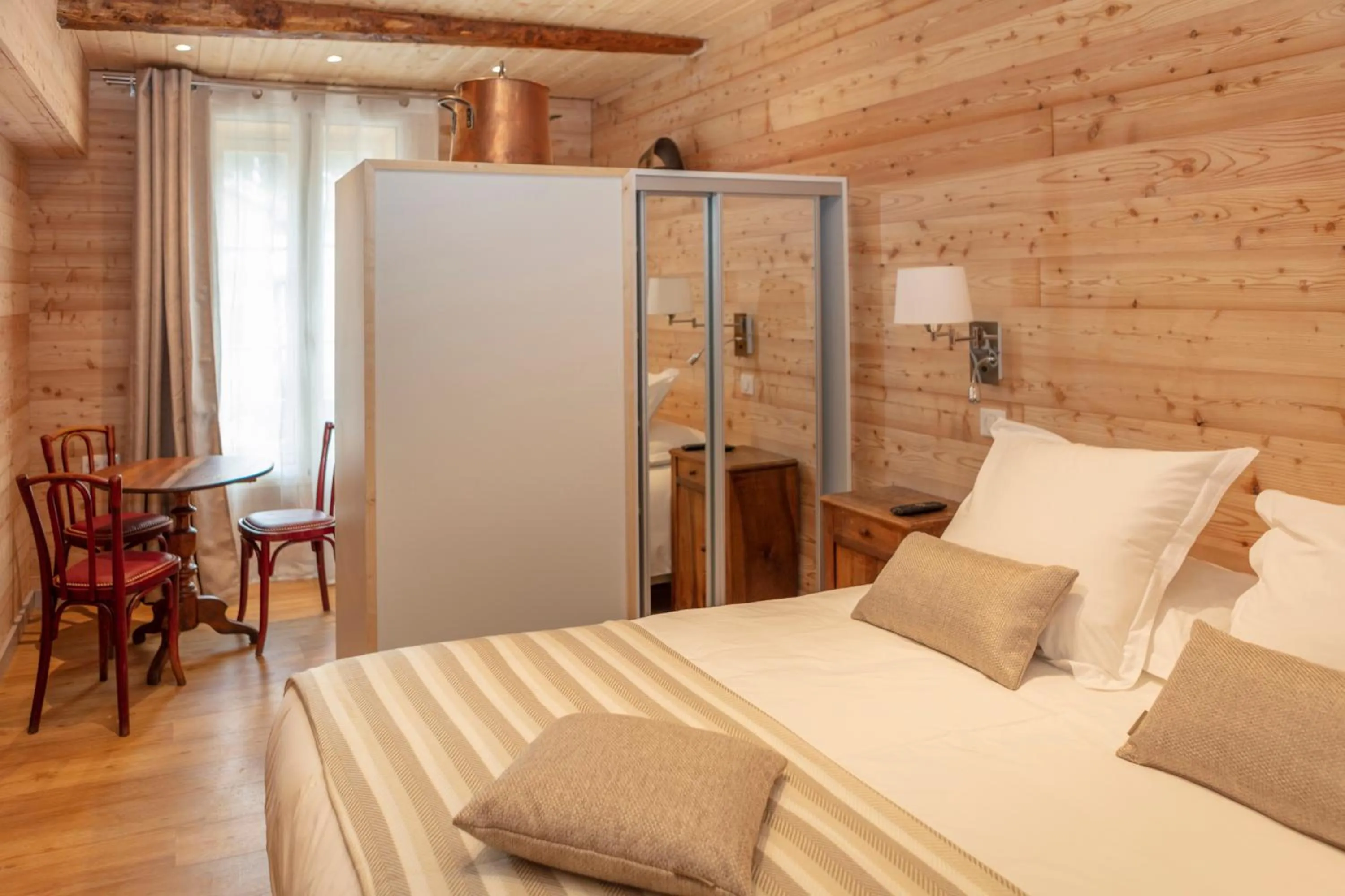 Bed in Relais Des Alpes