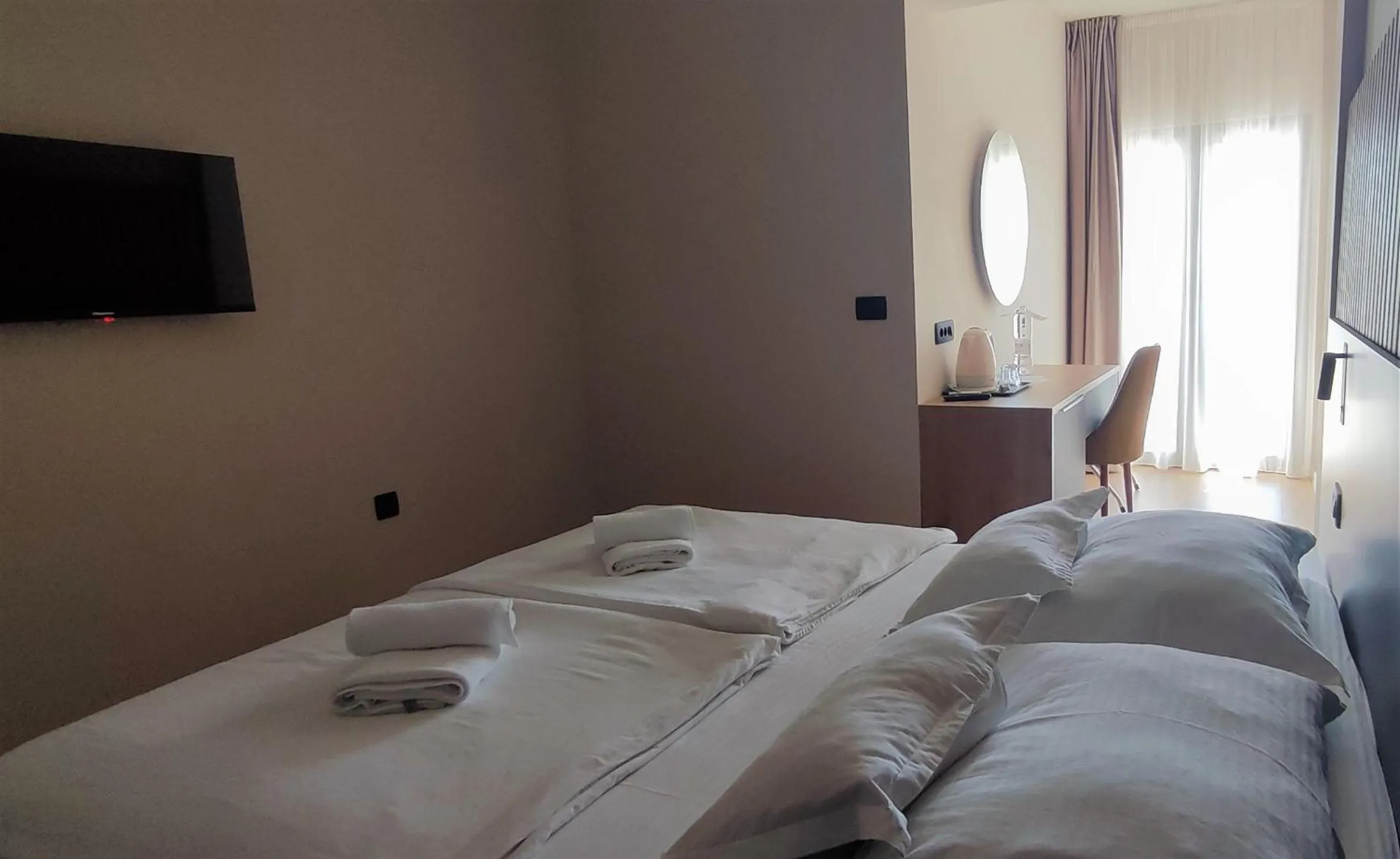 Bed in Beach Hotel Božikovina